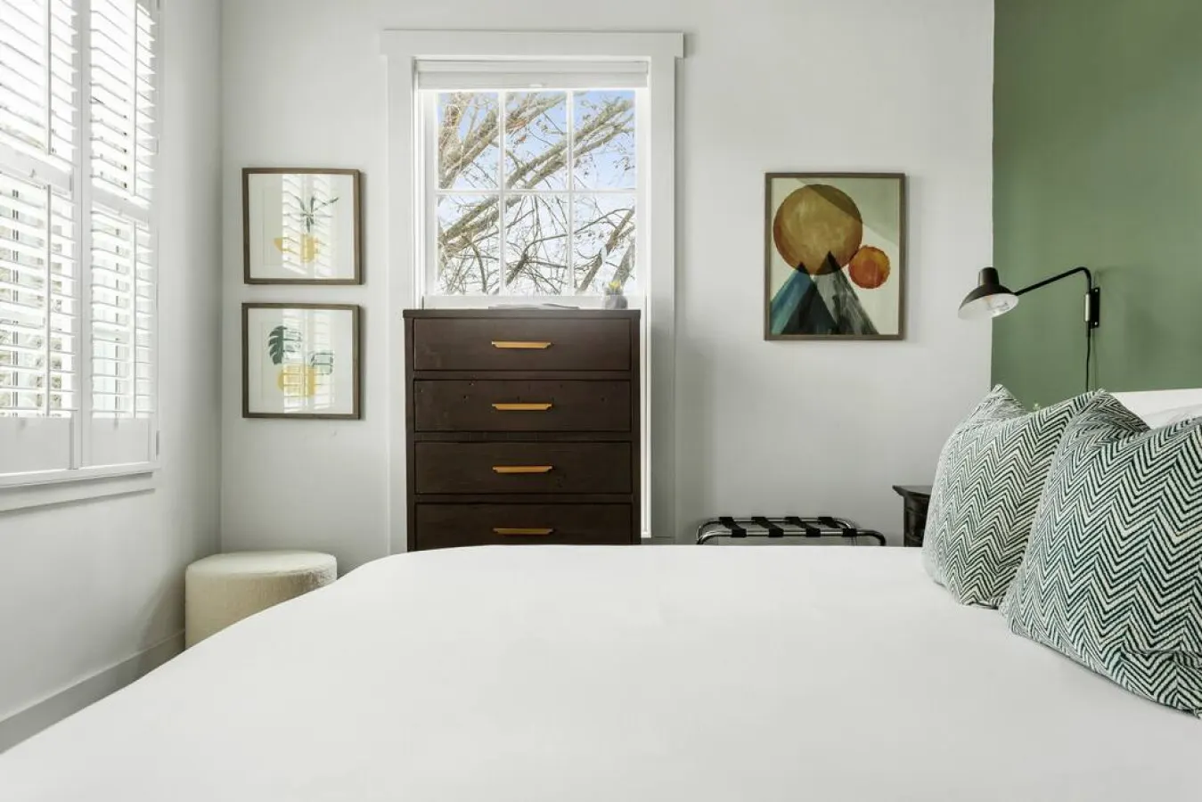 The King's Corner- Entire Historic Charleston House 17