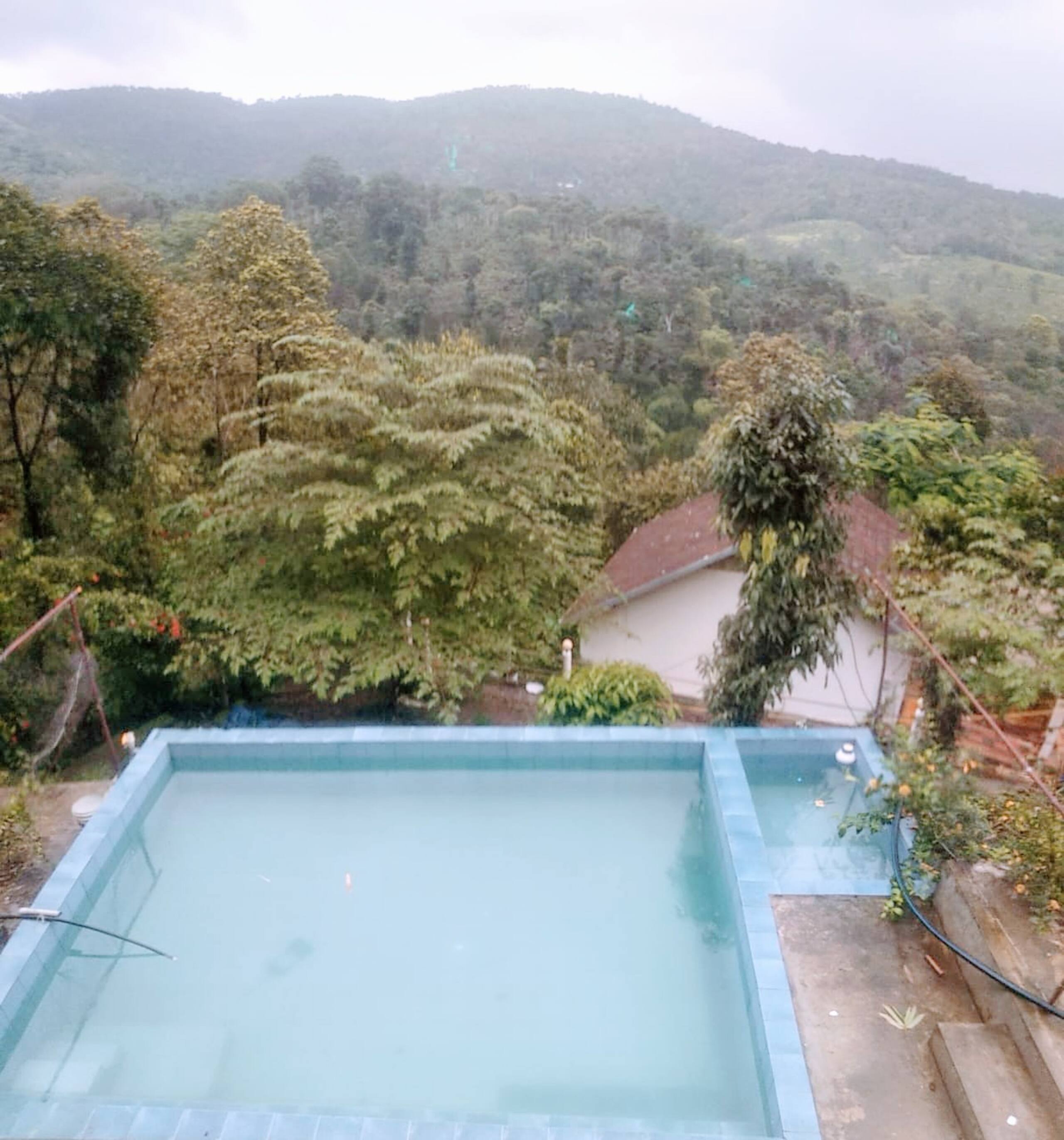 Barefoot Plantation Stay; Entire Top Floor A/c 9