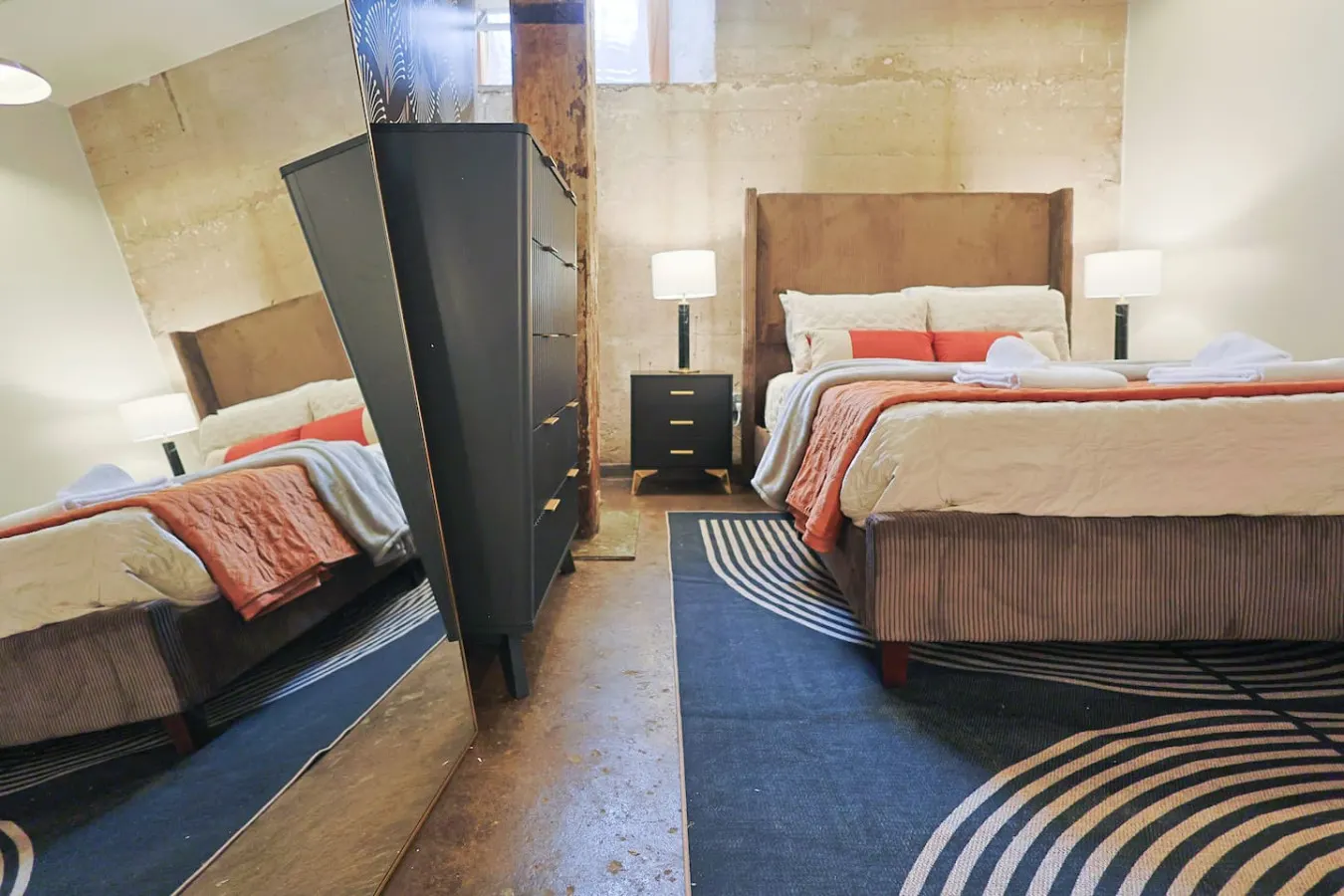 Chic Loft-Style Stay ~ Downtown Knoxville! — photo 2