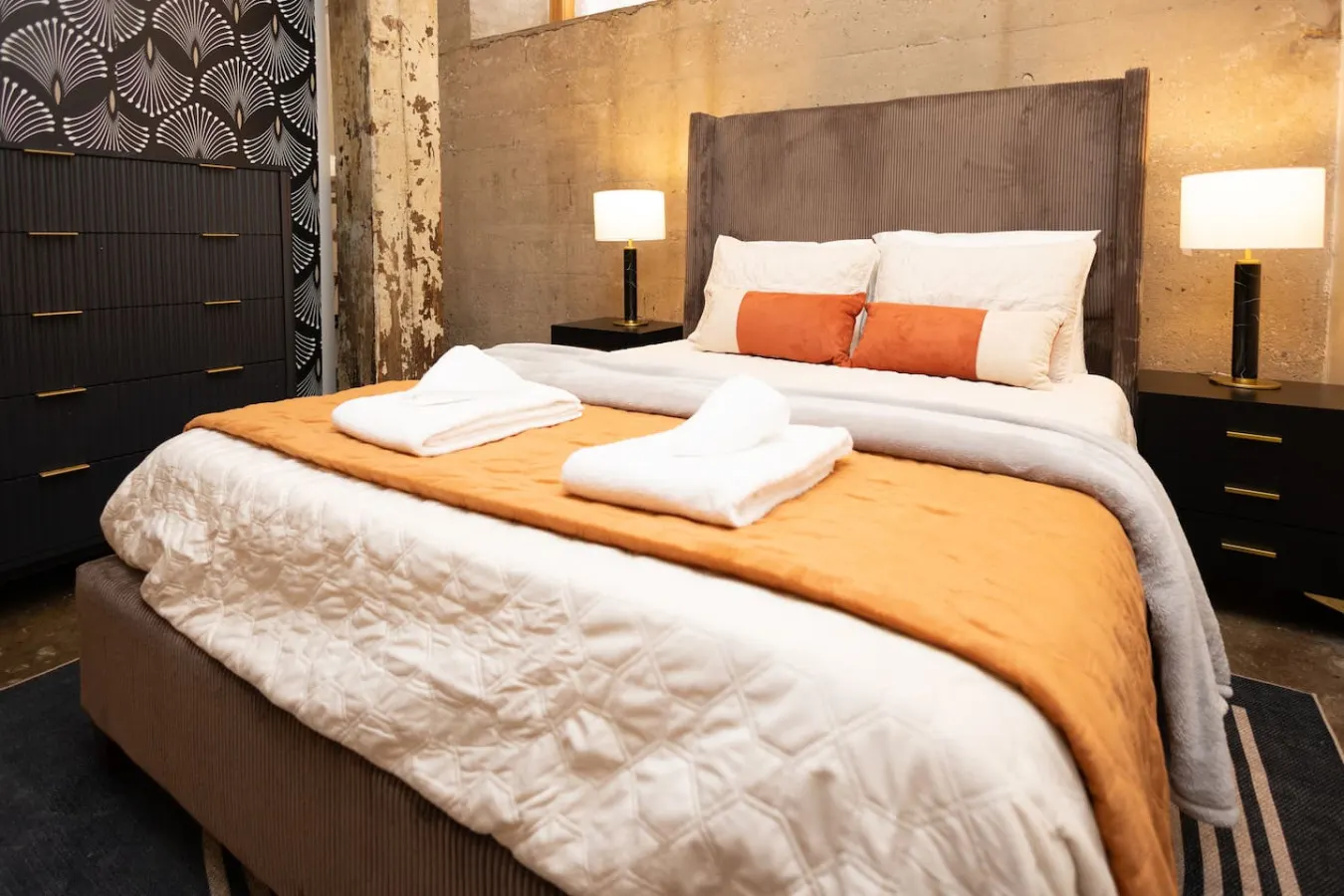 Chic Loft-Style Stay ~ Downtown Knoxville! 10