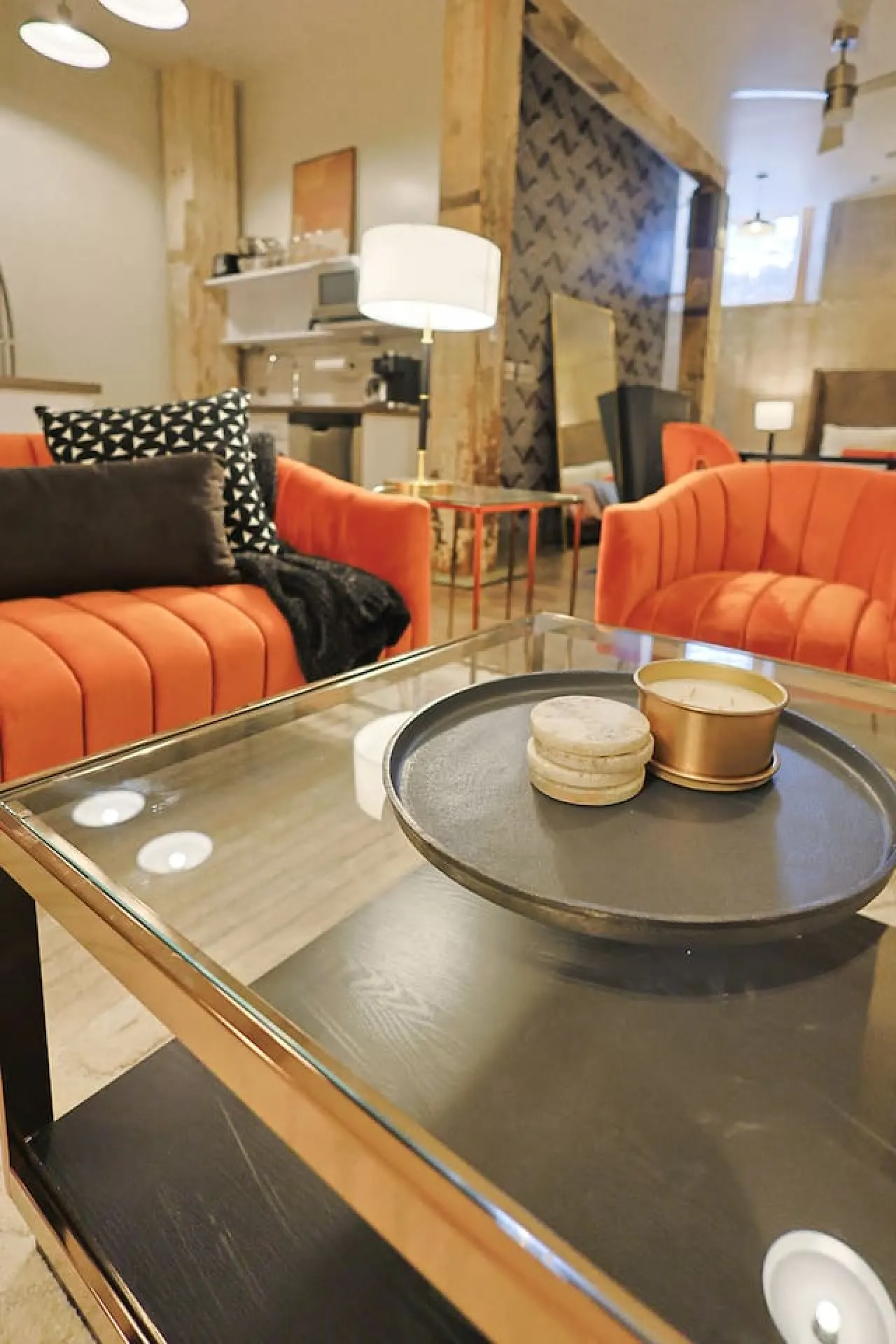Chic Loft-Style Stay ~ Downtown Knoxville! 20