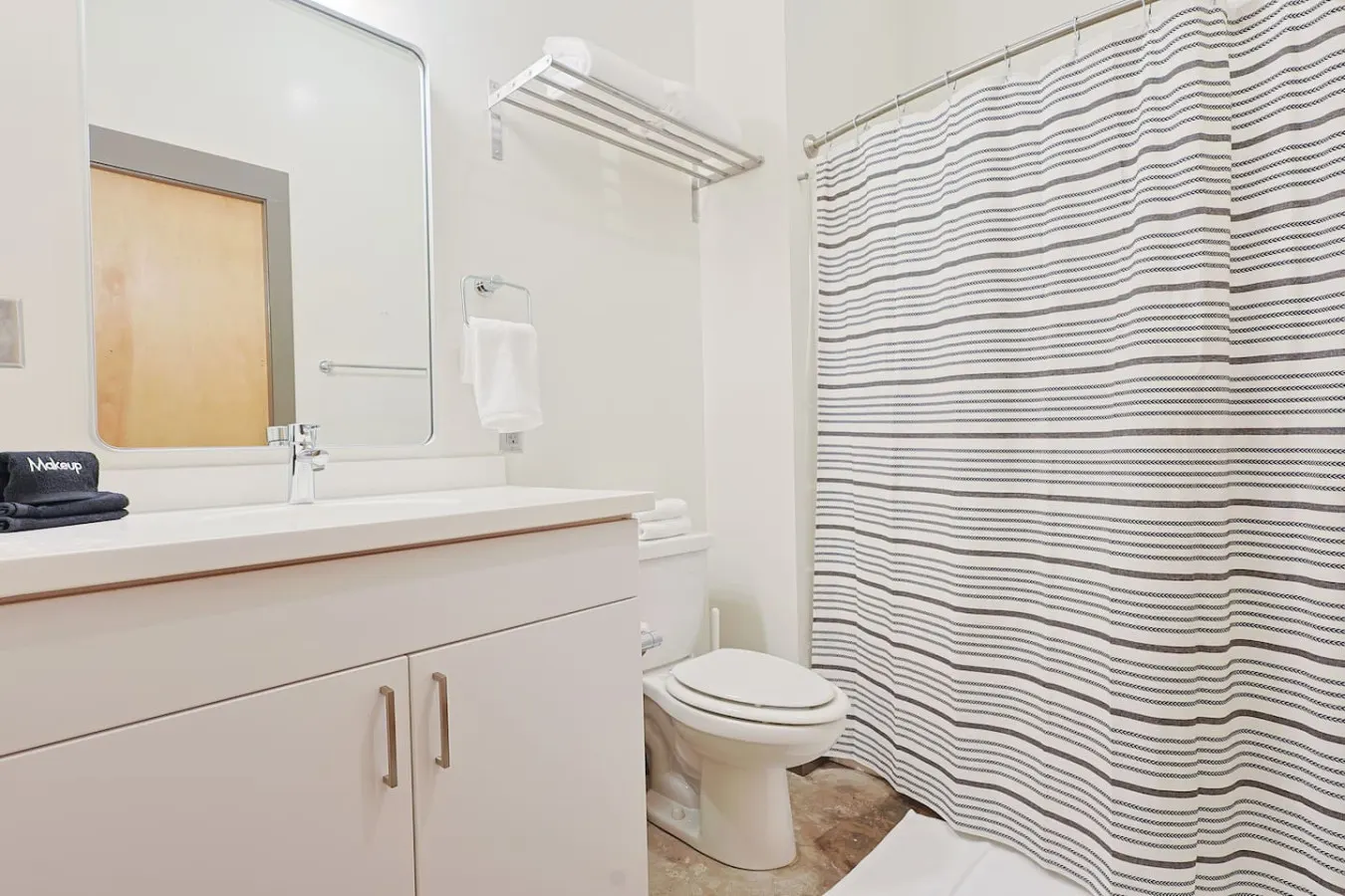 Chic Loft-Style Stay ~ Downtown Knoxville! — photo 3