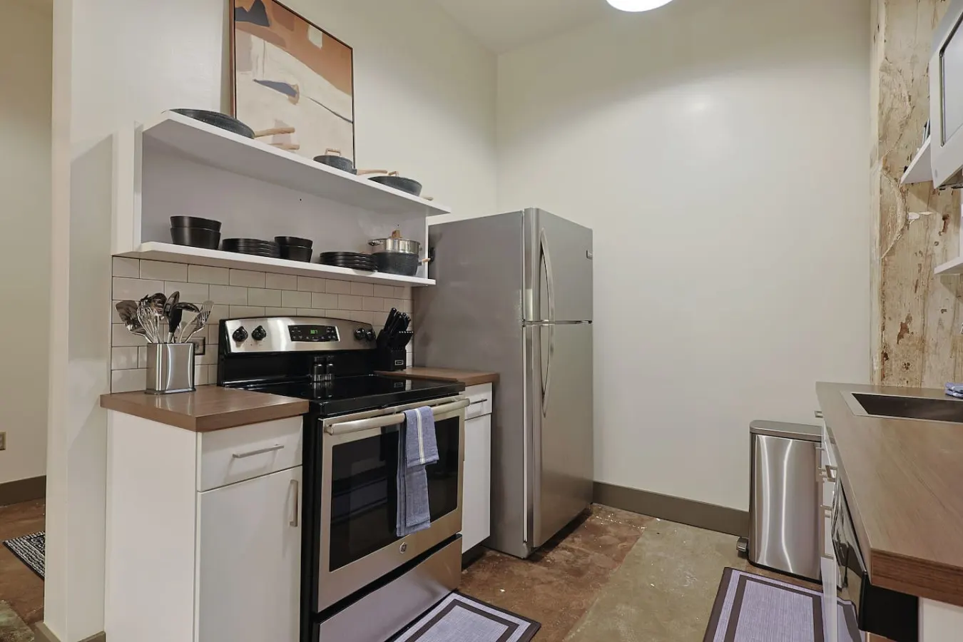 Chic Loft-Style Stay ~ Downtown Knoxville! 7