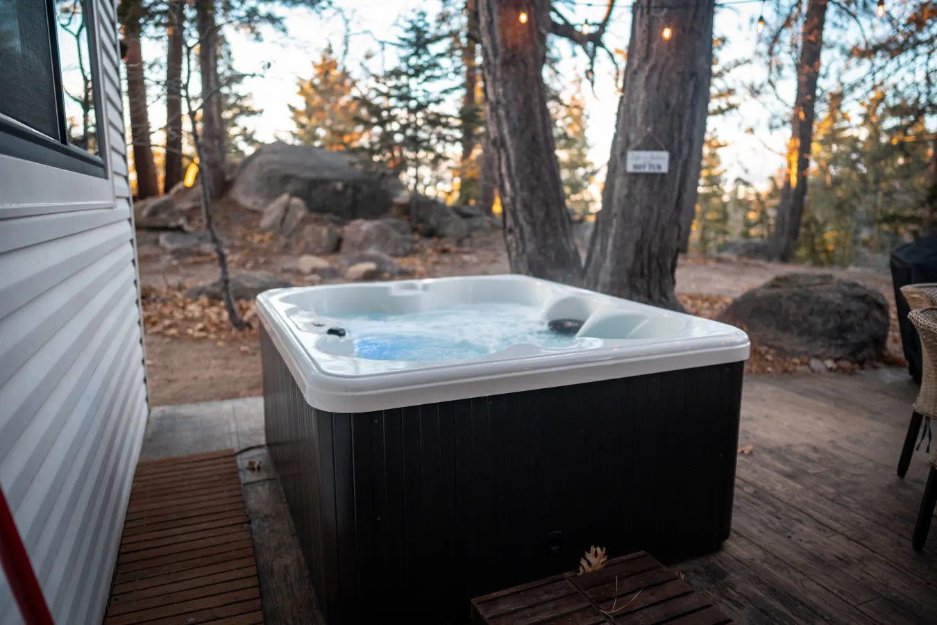 The Scandia “A-Frame Chalet” Fireplace & Hot tub 12