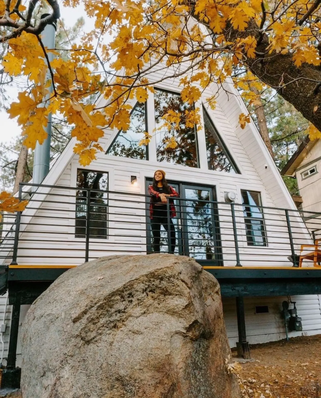The Scandia “A-Frame Chalet” Fireplace & Hot tub 17