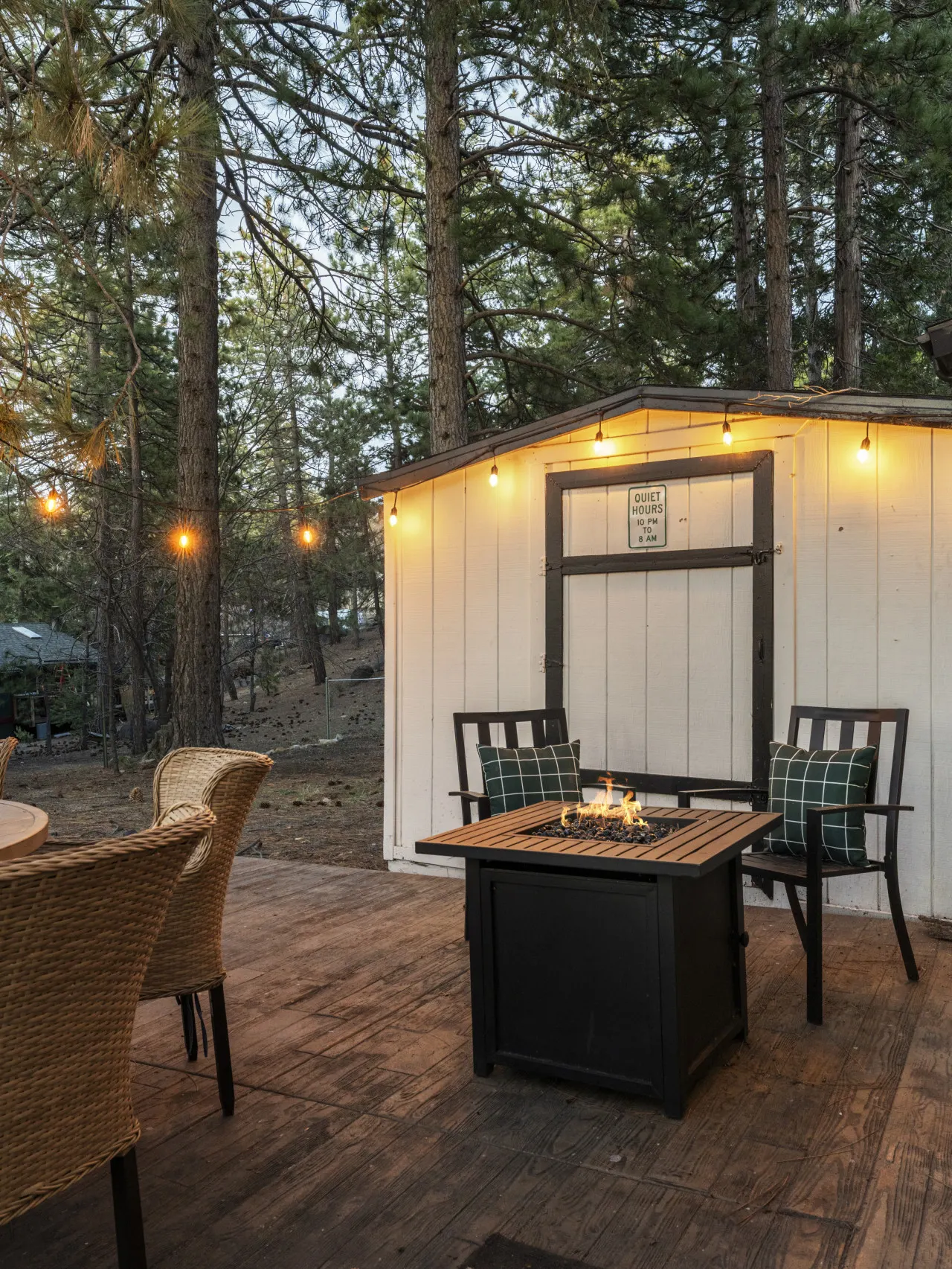 The Scandia “A-Frame Chalet” Fireplace & Hot tub 6