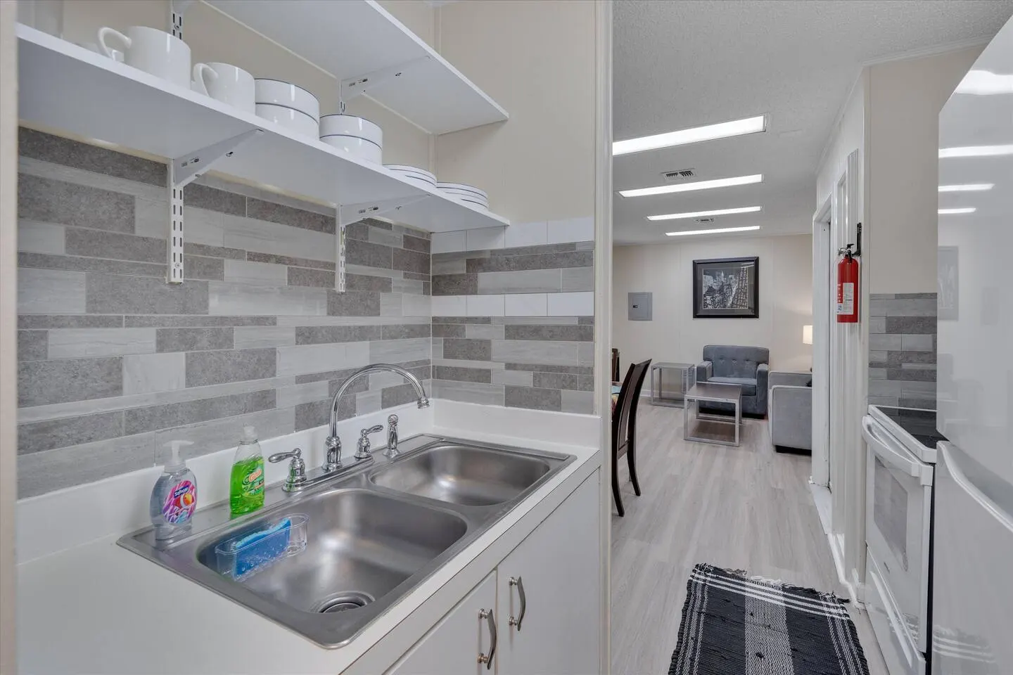 Duke Snuggle Bunker 1BR Fenced House 15