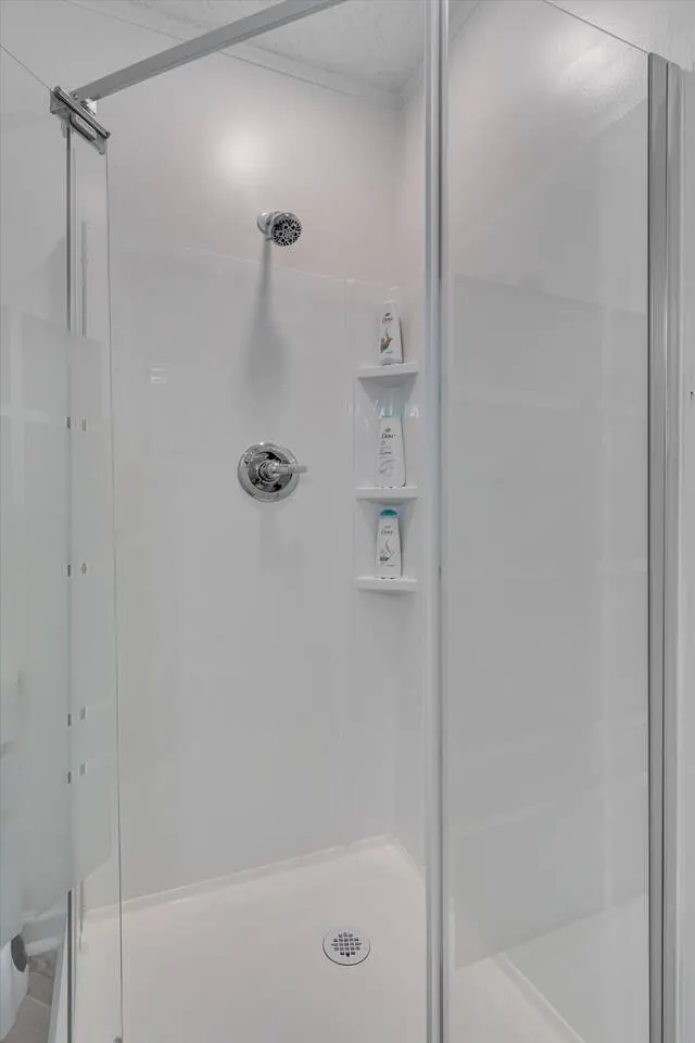 Duke Snuggle Bunker 1BR Fenced House 6