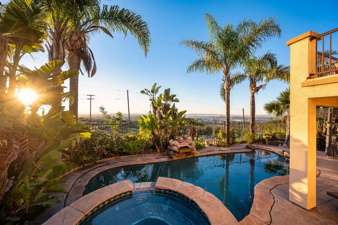 Seabird Retreat | 5b 3ba | Pool, Jacuzzi, BBQ