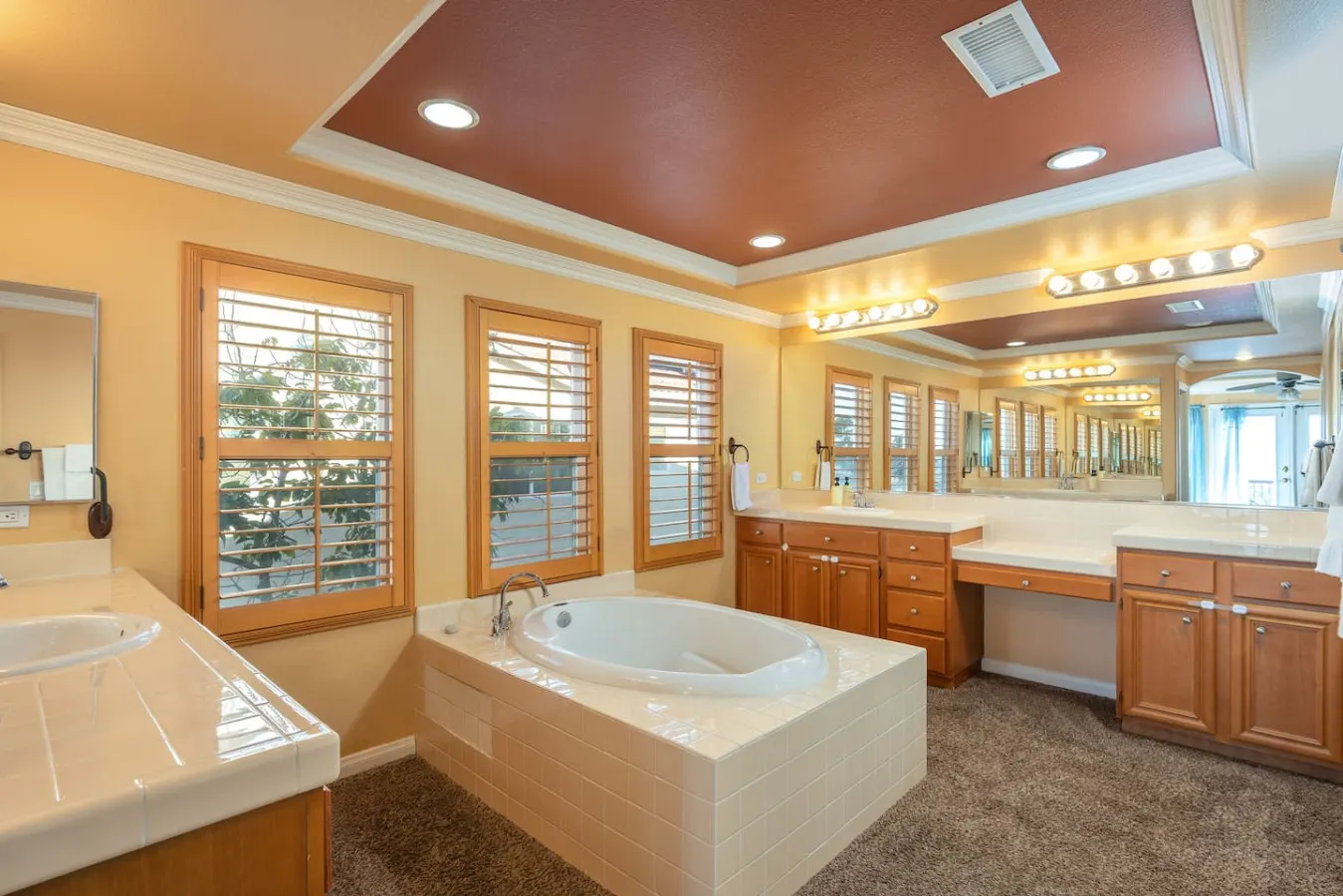 Seabird Retreat 5b 3ba Pool, Jacuzzi, BBQ 13