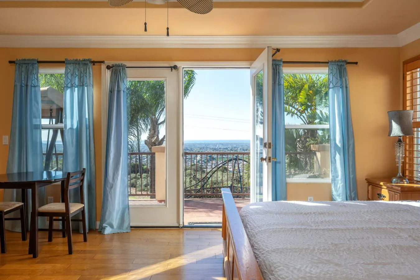 Seabird Retreat 5b 3ba Pool, Jacuzzi, BBQ 4