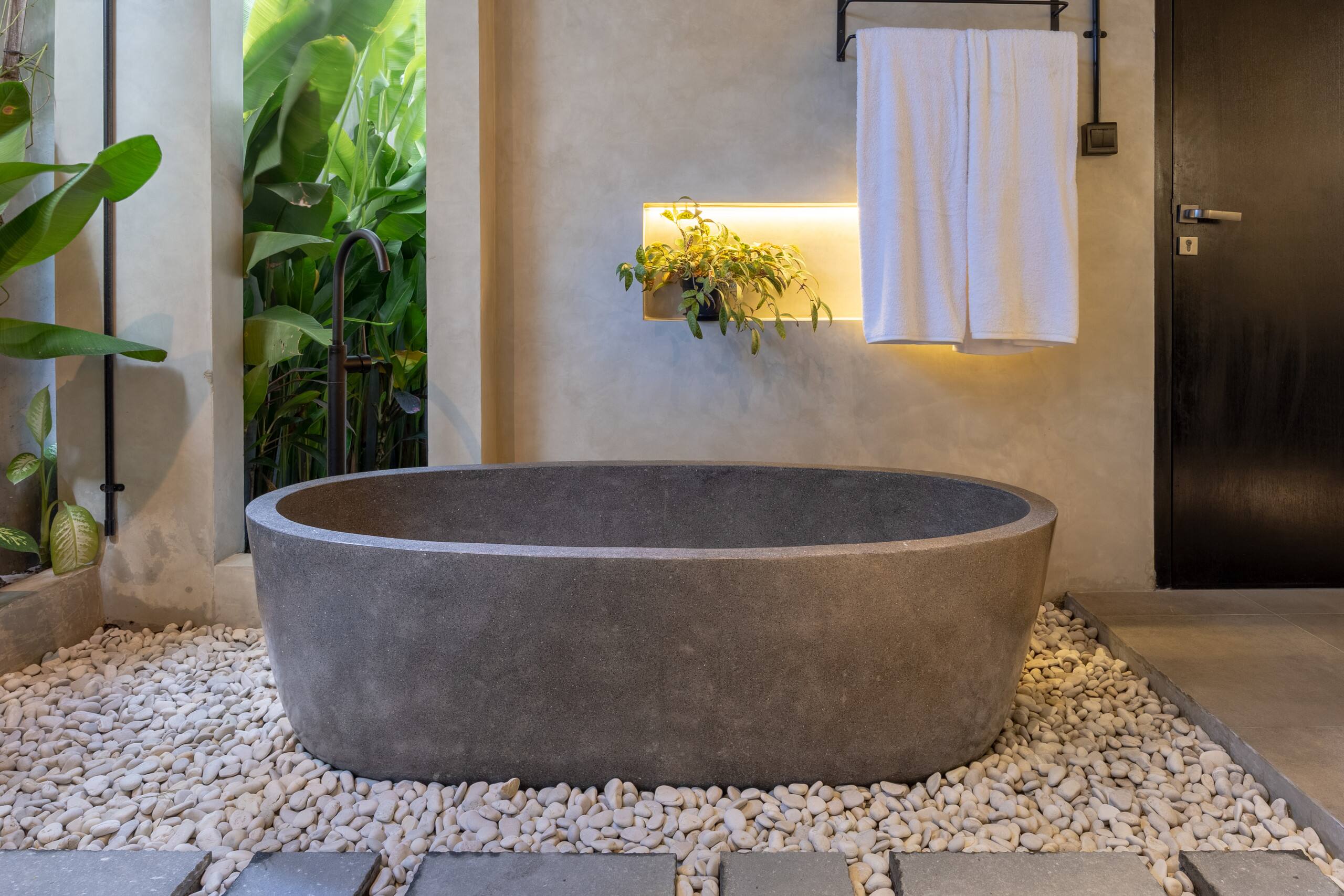 Couple's Stylish 1BR Villa • Private Pool • Canggu 40