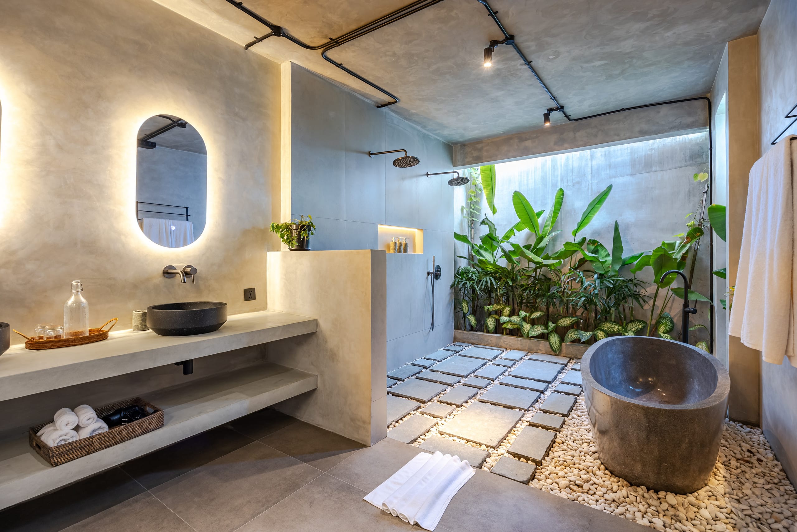 Couple's Stylish 1BR Villa • Private Pool • Canggu — photo 4