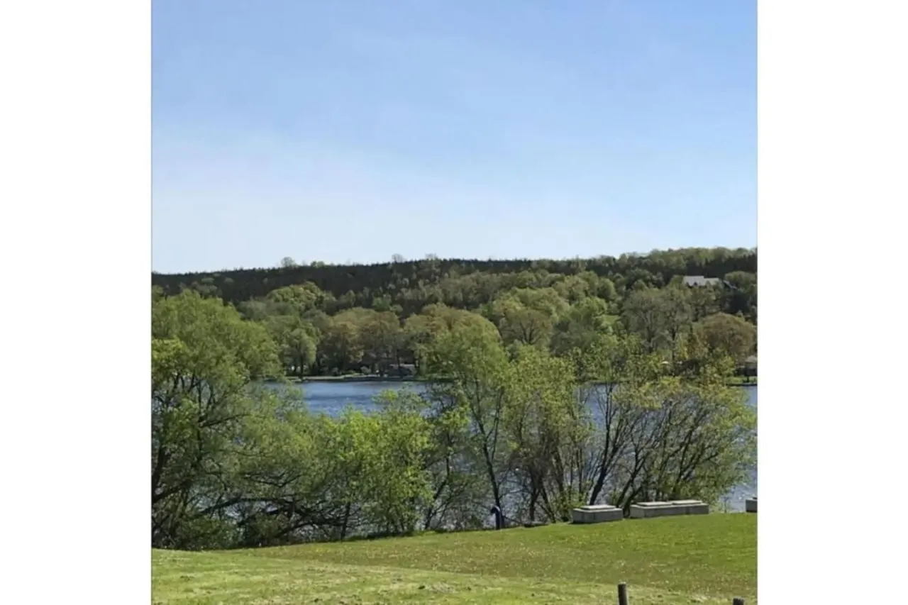 Craft Suite Water View Stay in Picton + Family-Friendly Retreat Central PEC gem - Sleeps up to 6 7