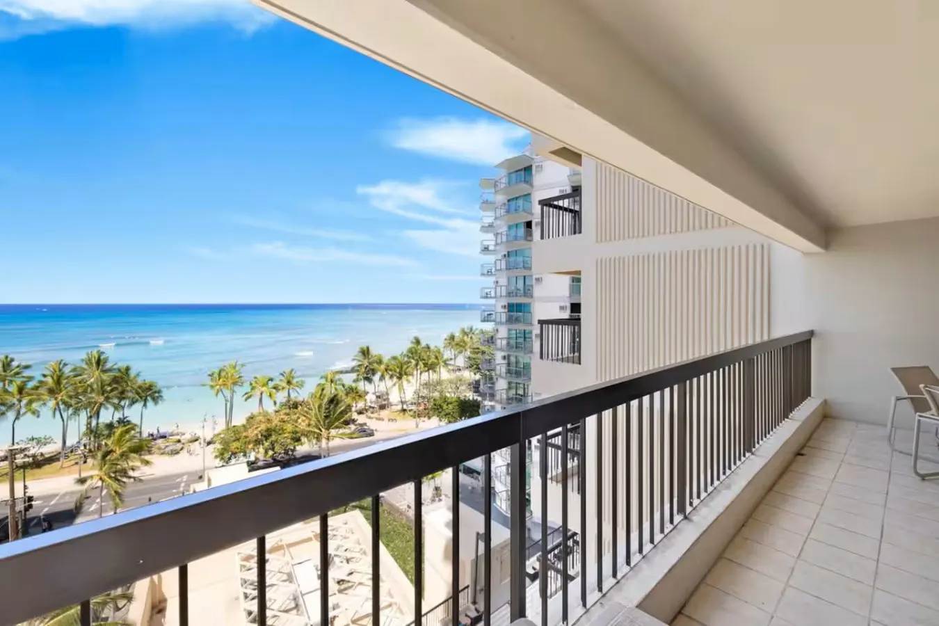 New ~ Oceanfront Luxury at Waikiki Beach Tower — photo 4