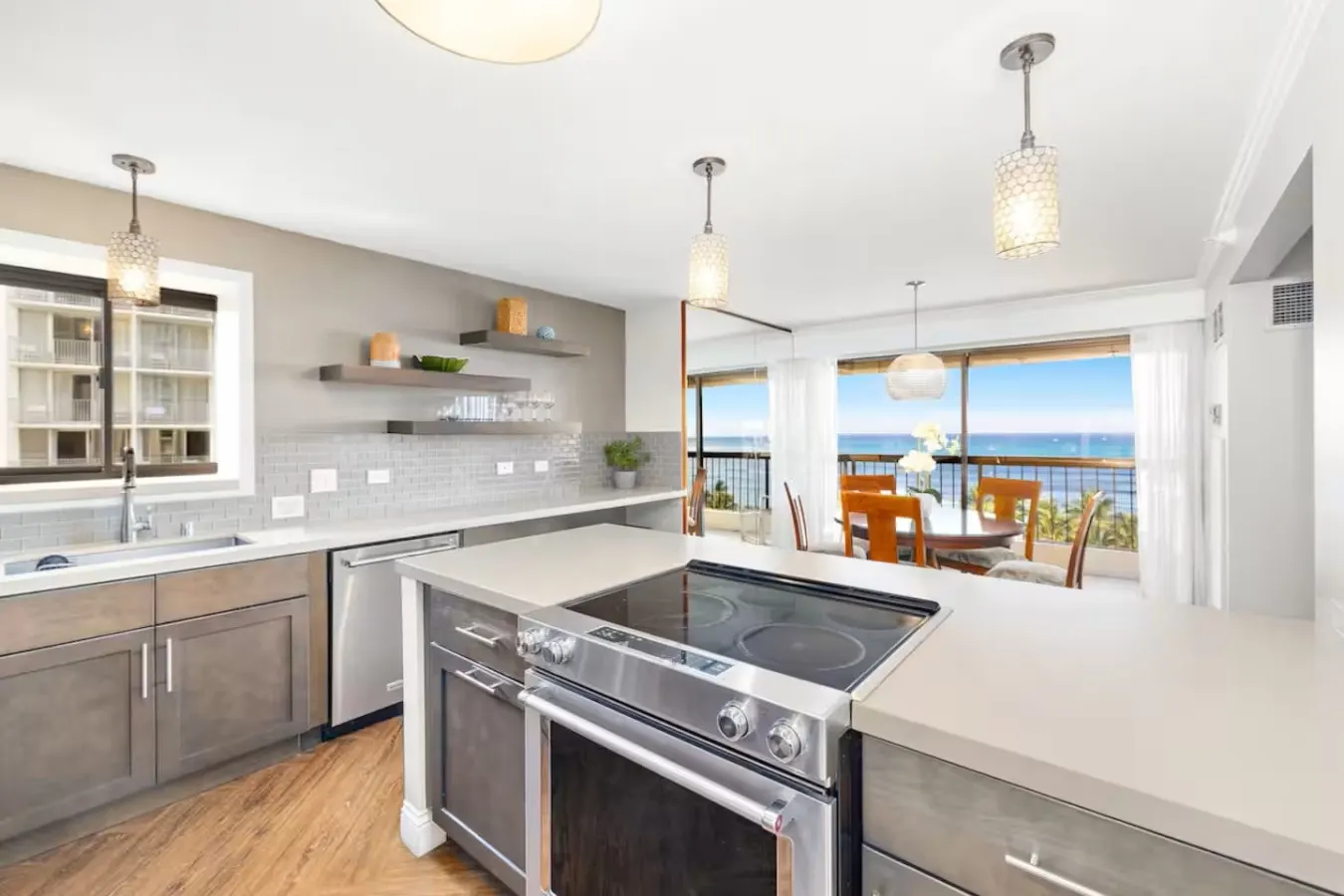 New ~ Oceanfront Luxury at Waikiki Beach Tower — photo 5