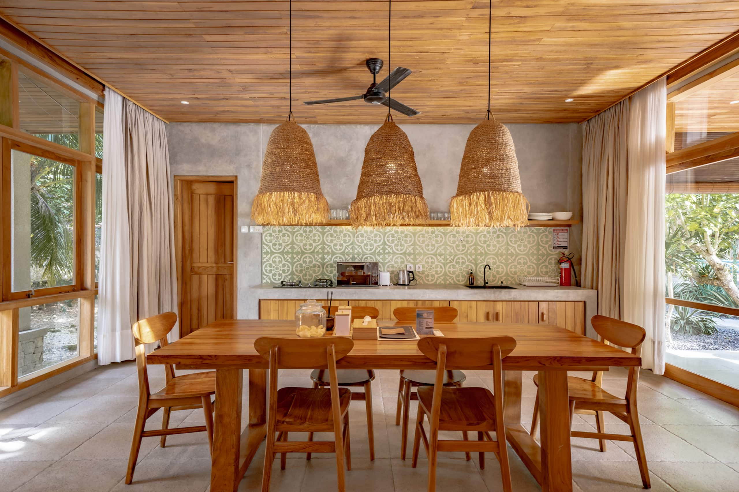 Three Bedroom Wooden Villa at Diamond Nusa Penida 12