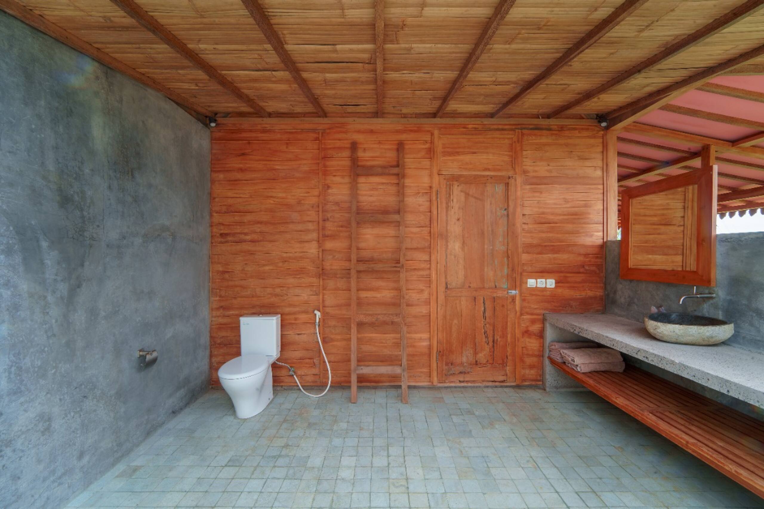 Kesambi 3 wooden house 7