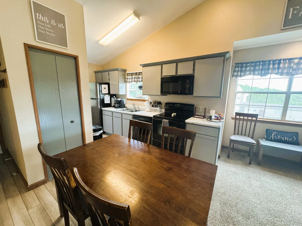 Branson condo near Silver Dollar City 9