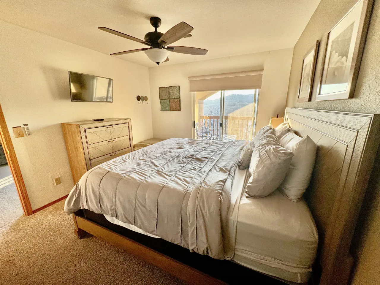 Branson condo near Silver Dollar City 12