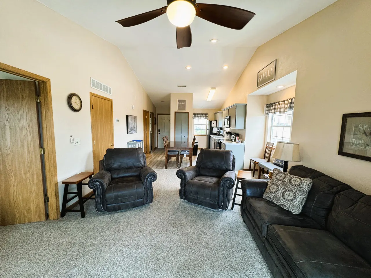 Branson condo near Silver Dollar City 7