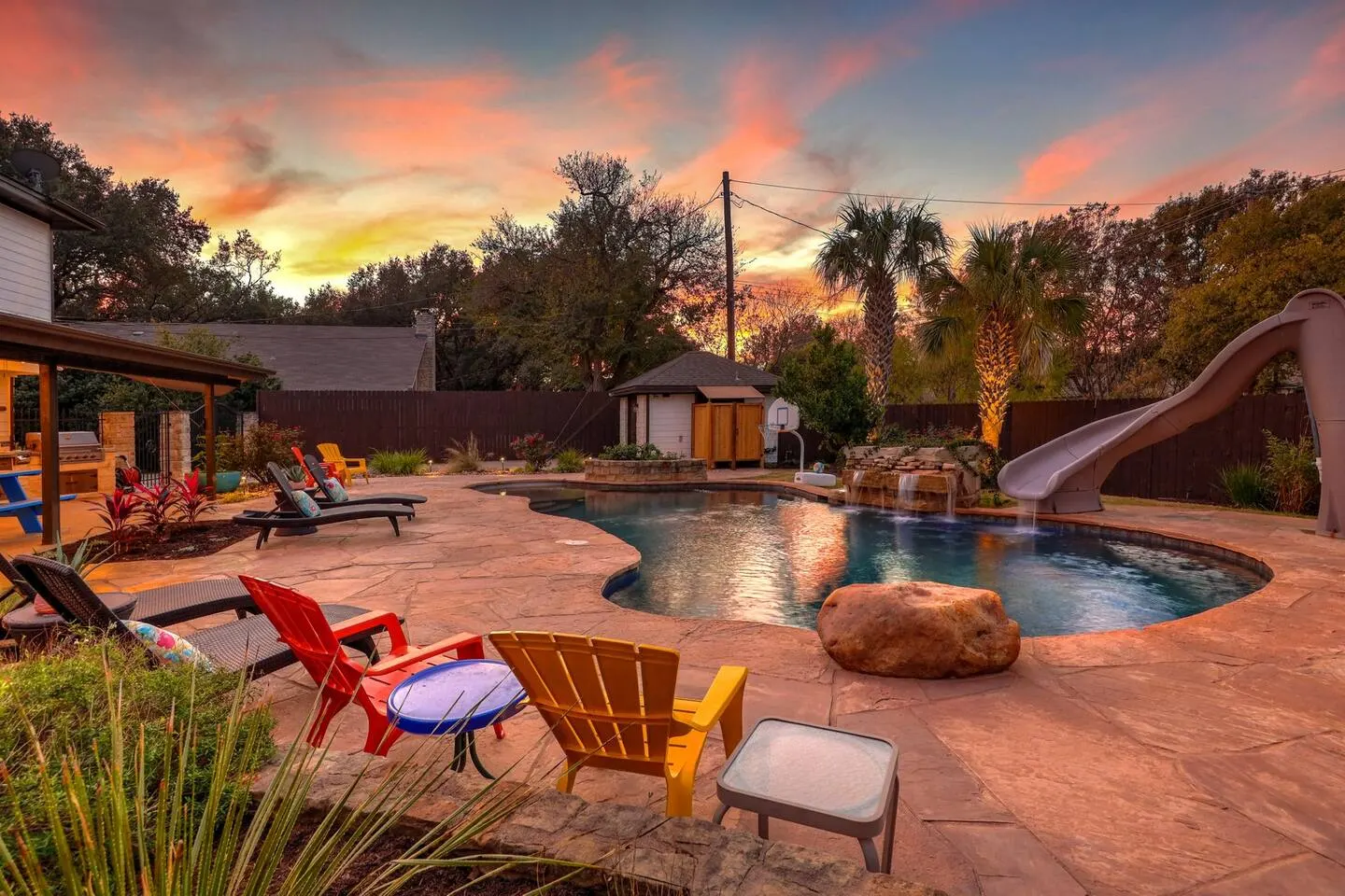 Group Retreat w Private Backyard Oasis Pool/Slide 3