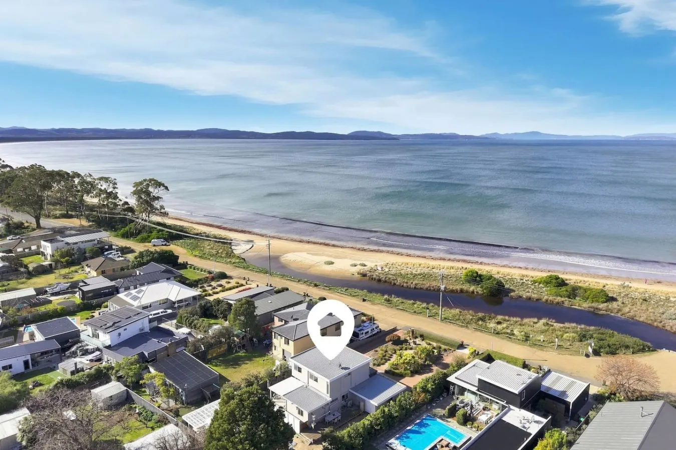 Seven Mile Beach Holiday Home - unwind and restore 13