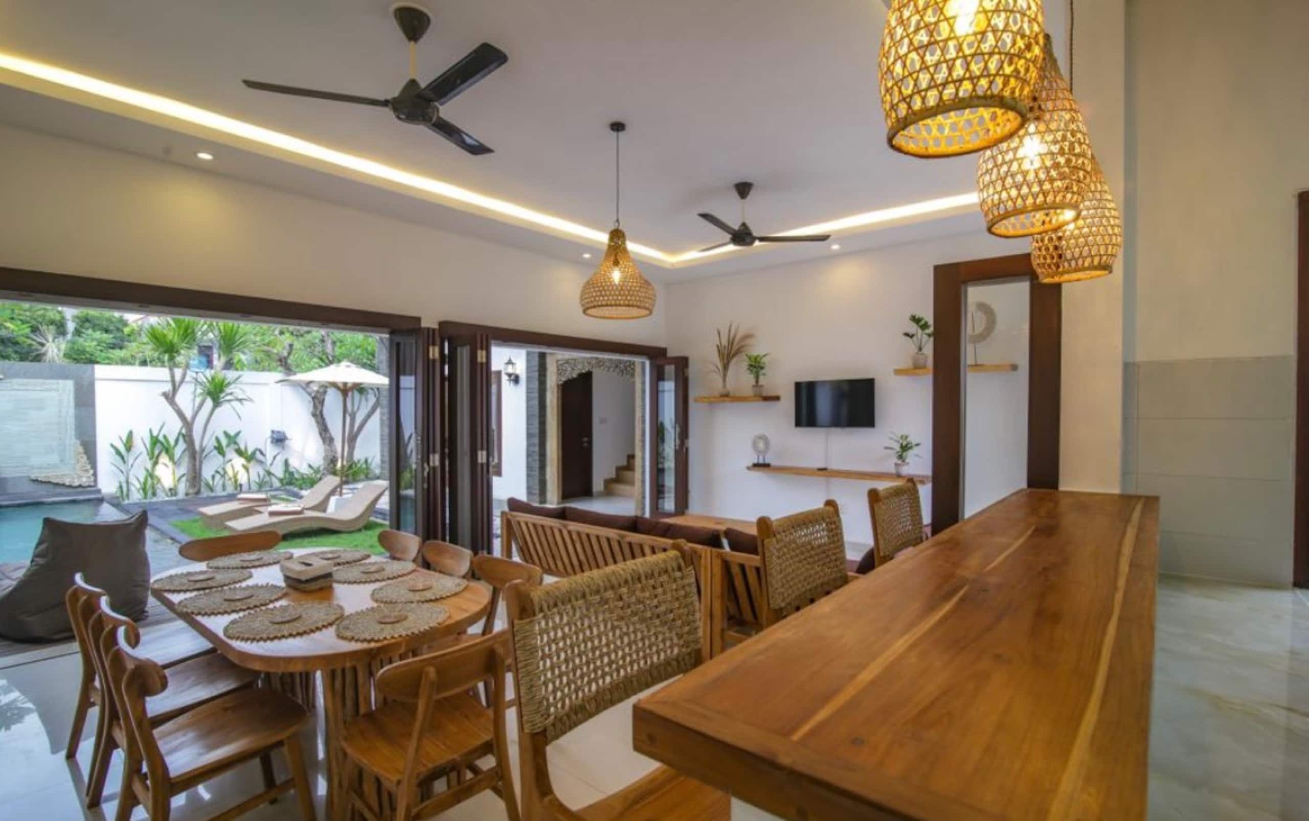 4 bedrooms Villa in Seminyak. Private pool 7