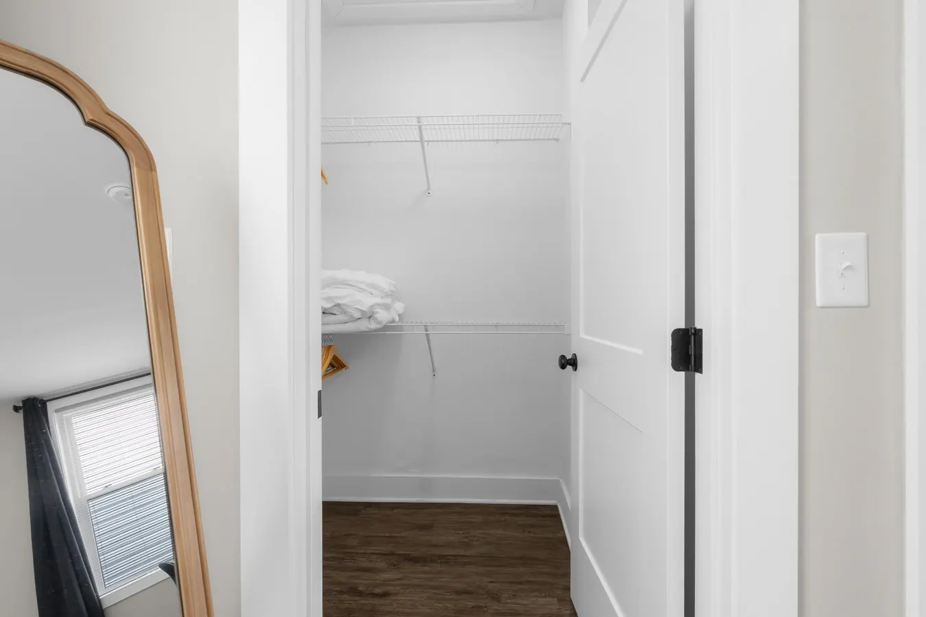 Downtown Columbus~Stunning Upscale 1 bd Suite 15