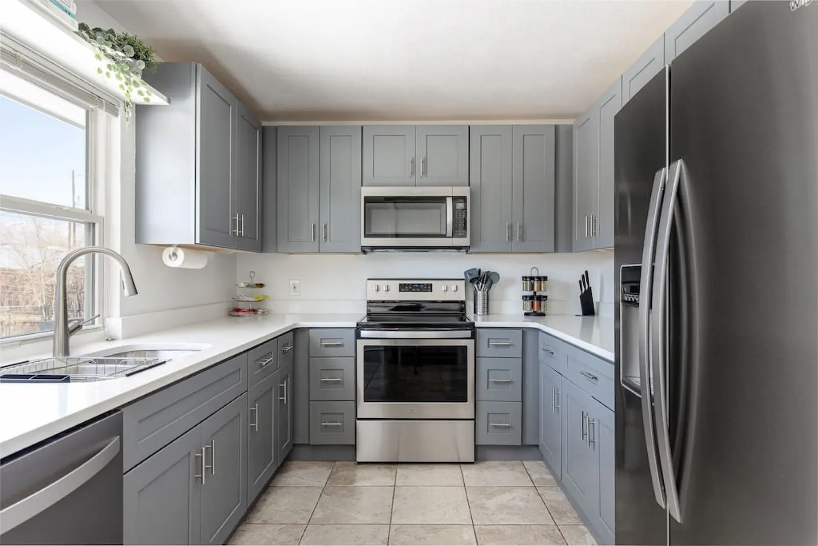 Well-Stocked, Family Friendly Home on the Westside 5