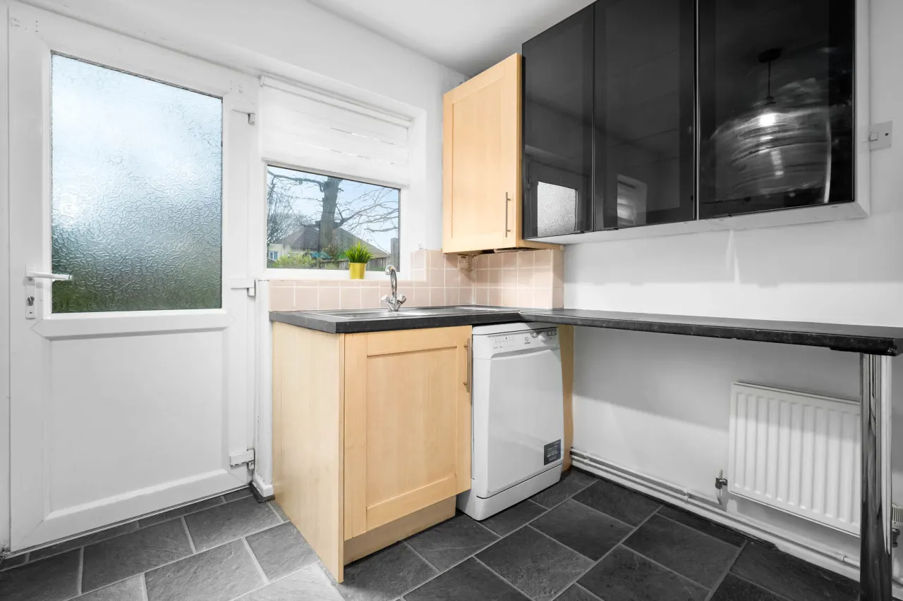 Stylish Three Bedroom House - Garden - Parking 19