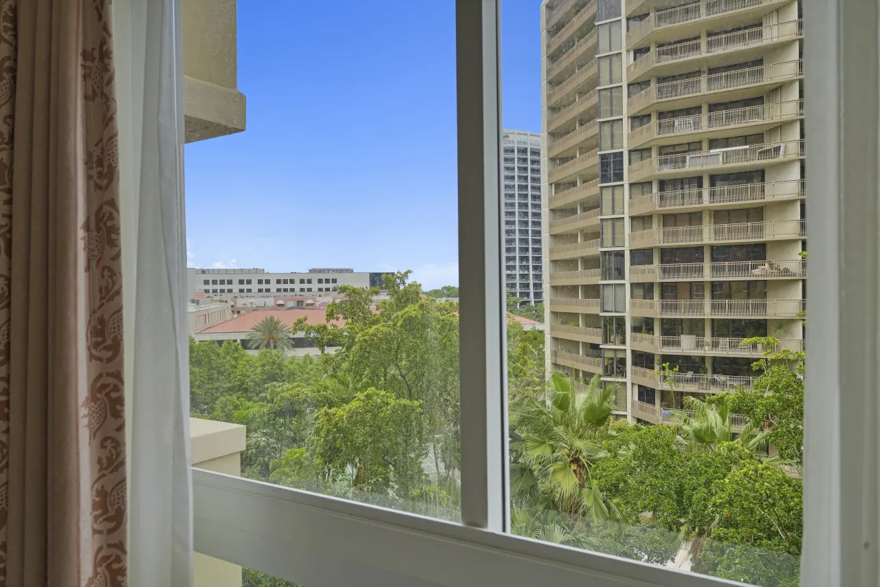 SF Relaxing Condo Hotel in the Grove, Free Parking 15