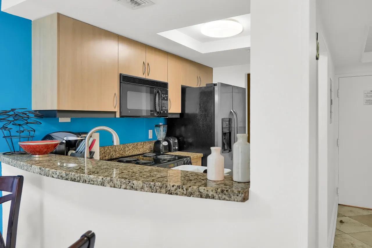 SF Relaxing Condo Hotel in the Grove, Free Parking 6