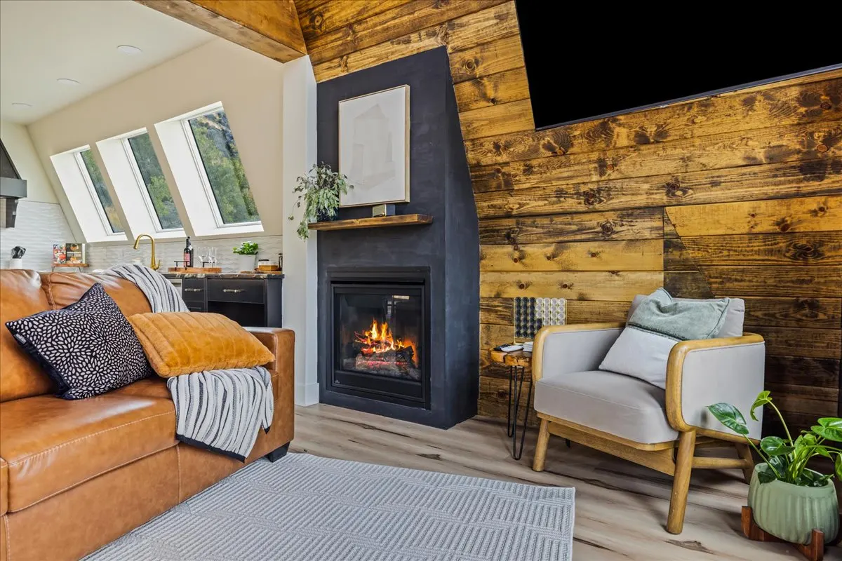 Perrine Hideaway 11