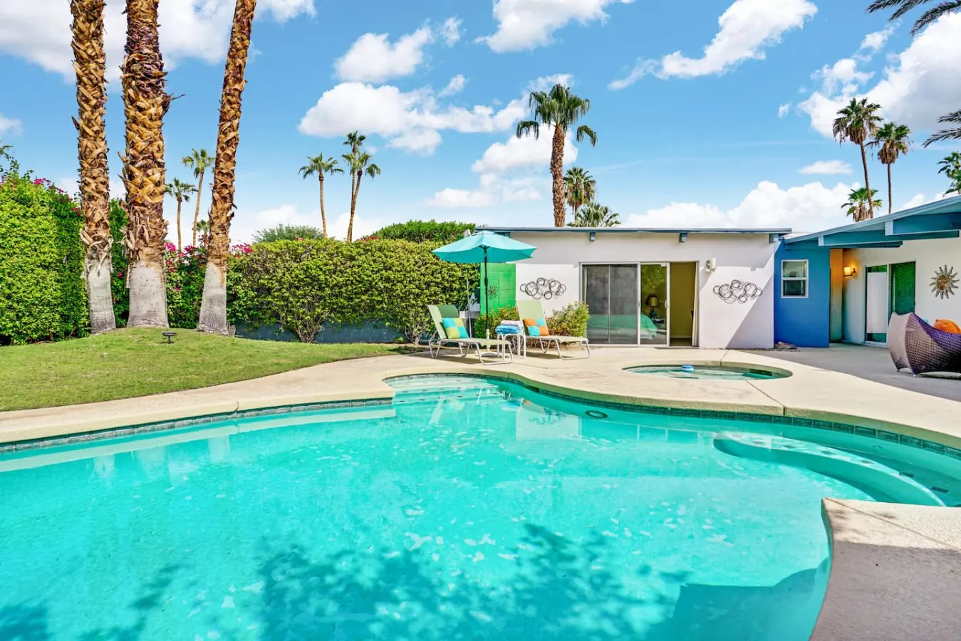 Emerald Escape: Palm Springs, CA