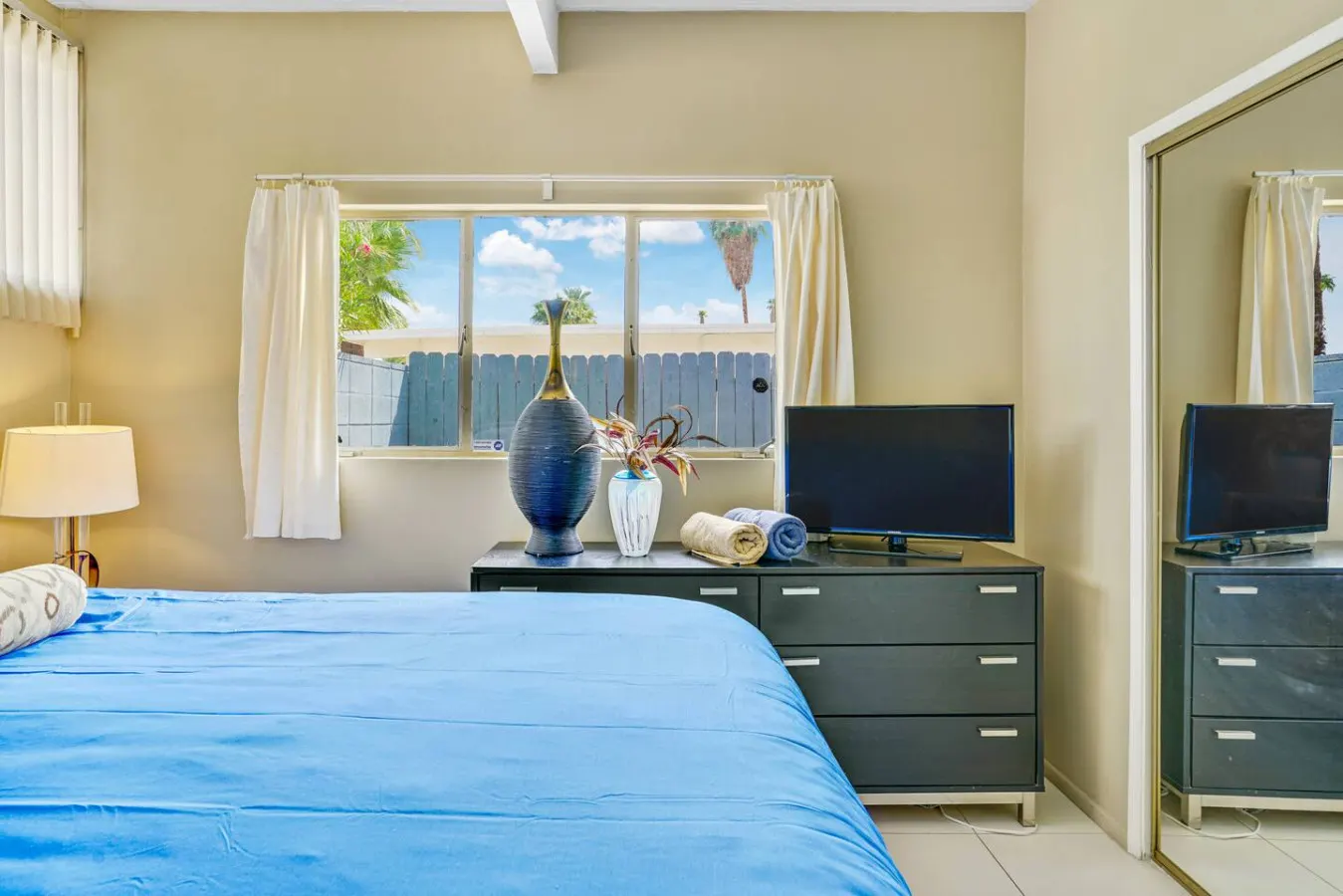 Emerald Escape: Palm Springs, CA 9