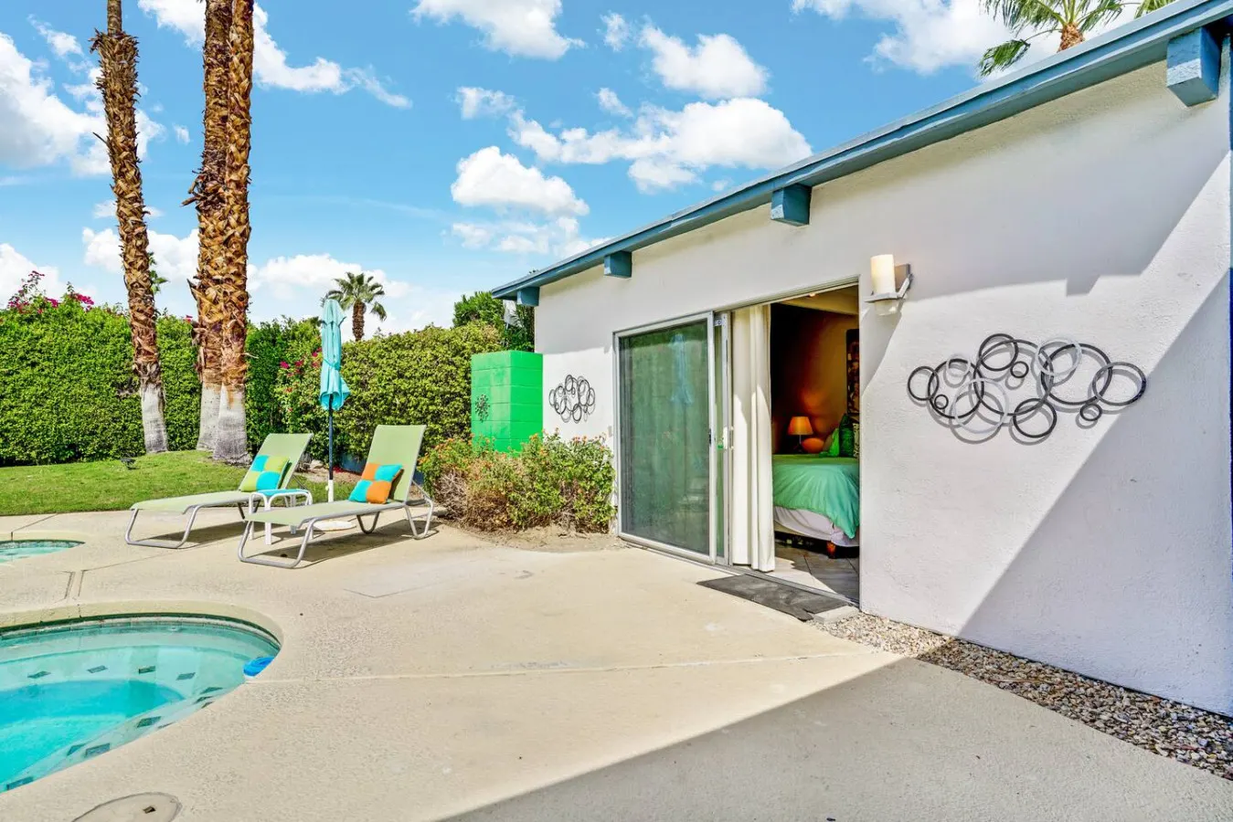 Emerald Escape: Palm Springs, CA 15
