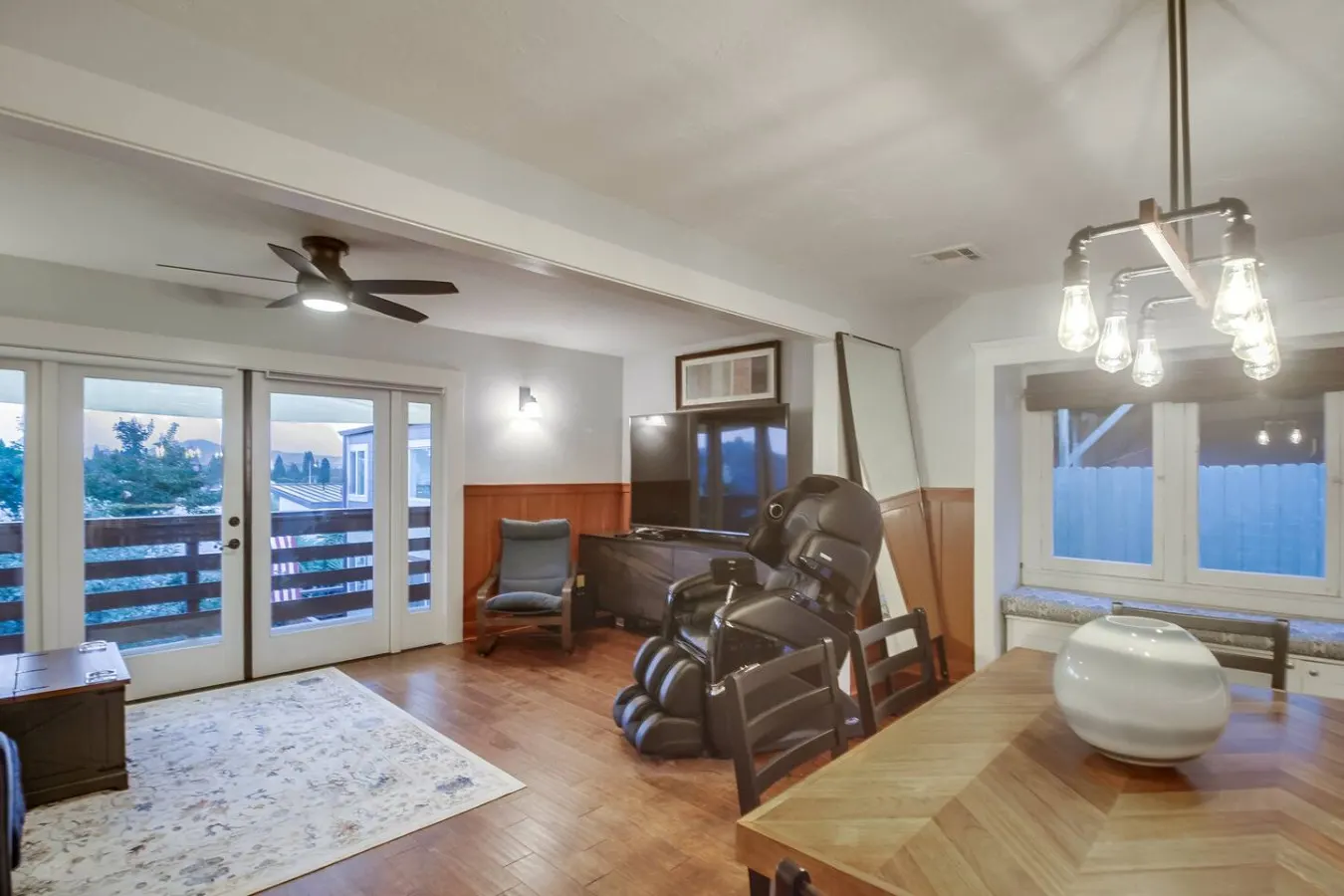 3BR+Bonus Bedroom Hot Tub Tropical Oasis 12