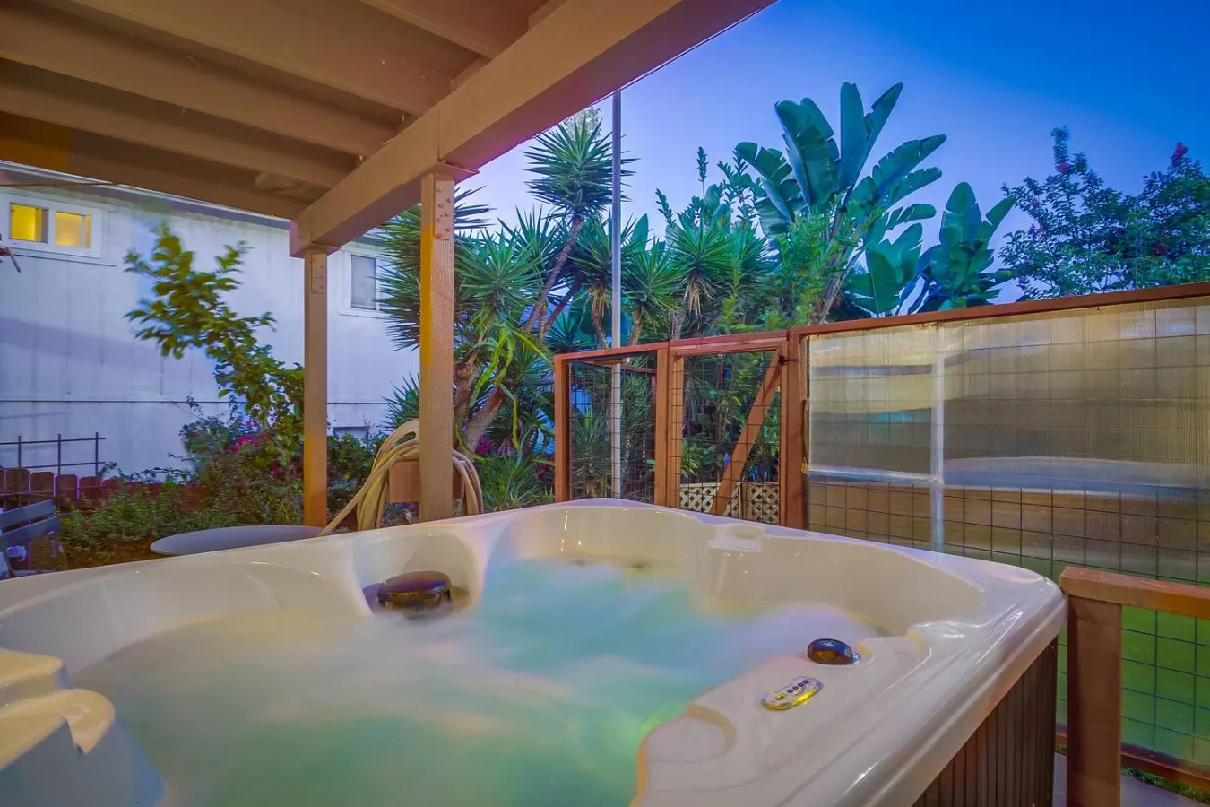 3BR+Bonus Bedroom Hot Tub Tropical Oasis 7