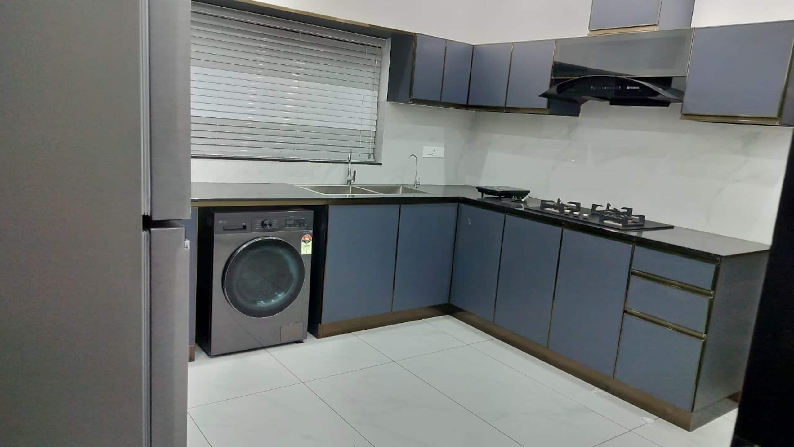 Stay Near Kochi Airport - Mulavarickal Homes 3