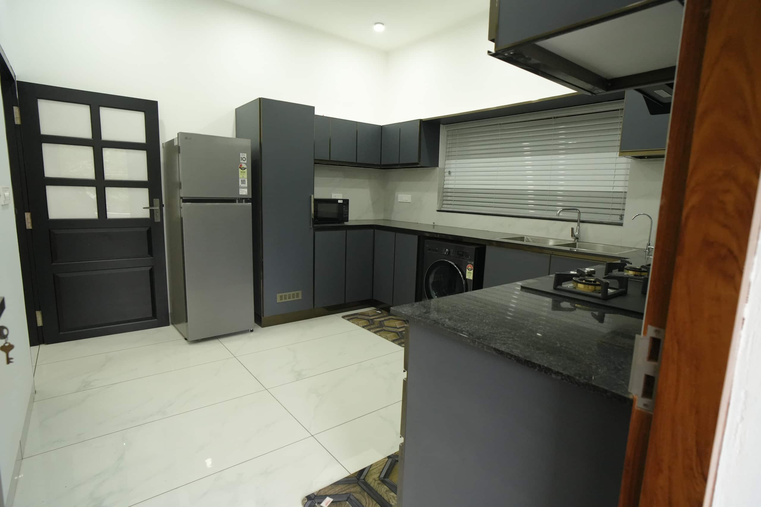 Stay Near Kochi Airport - Mulavarickal Homes 13