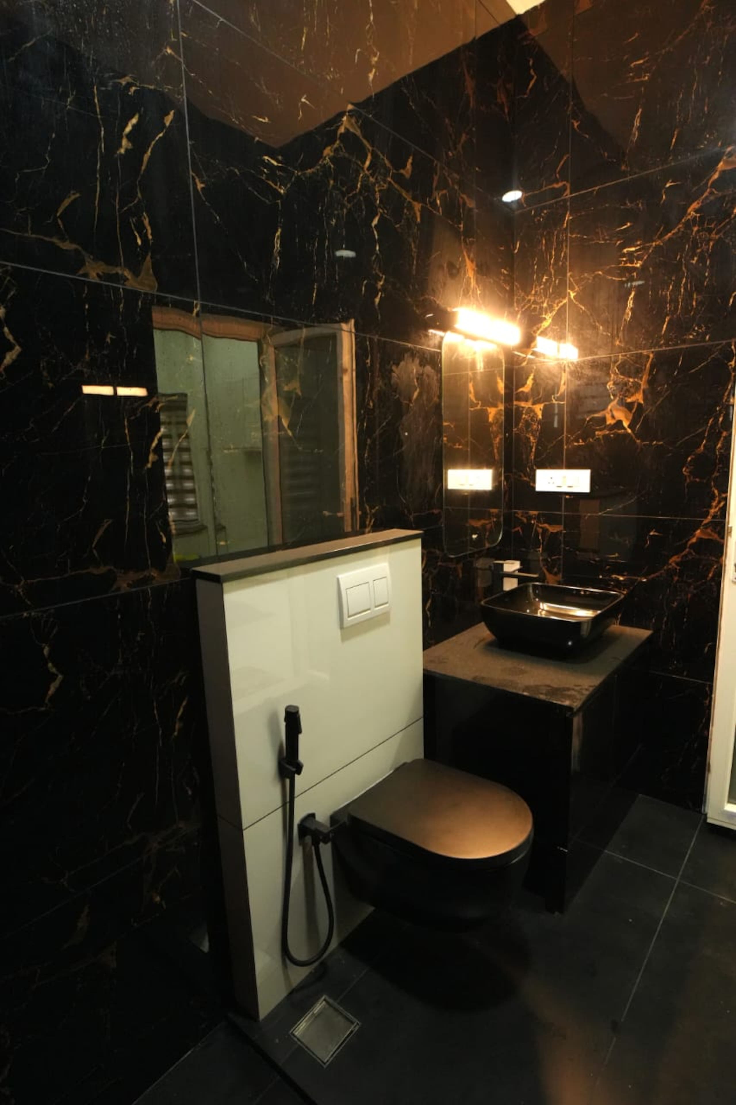 Stay Near Kochi Airport - Mulavarickal Homes 8