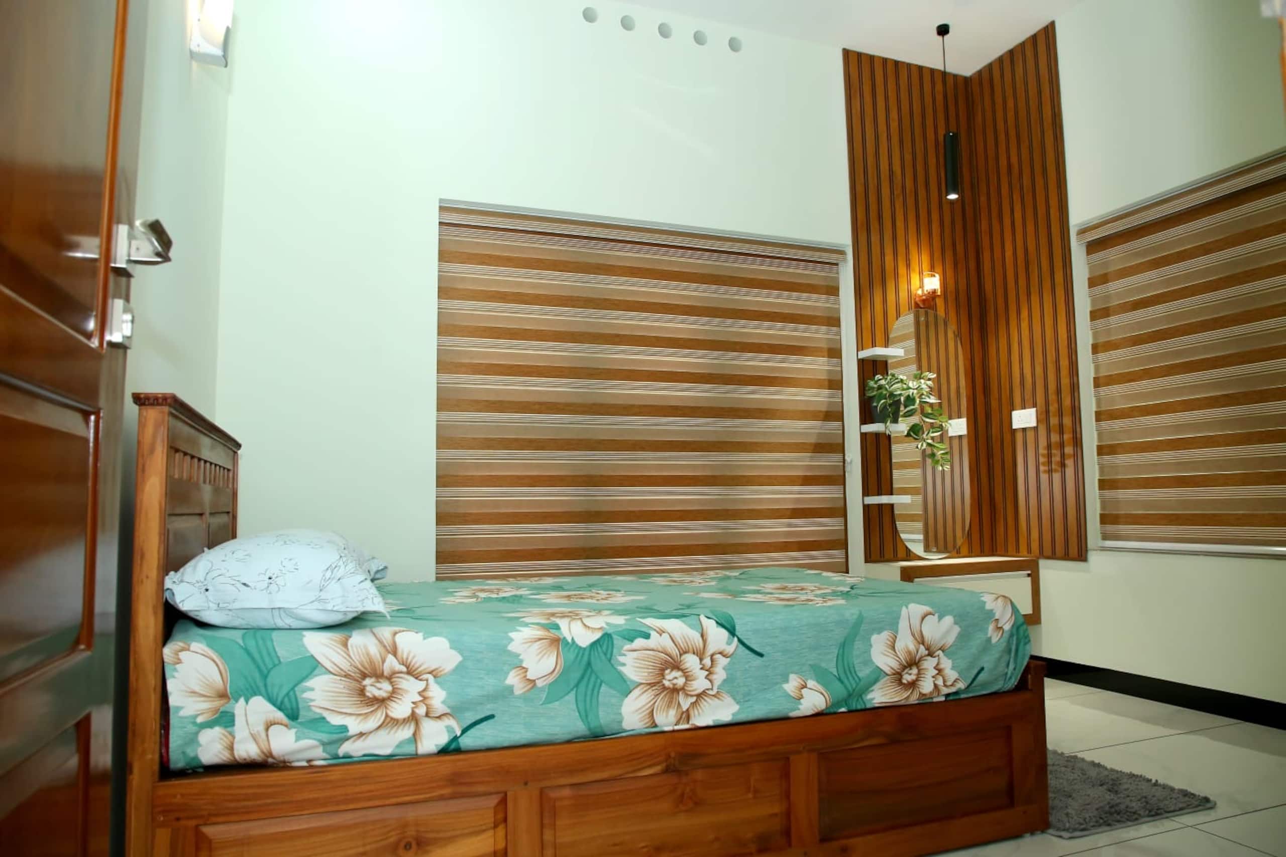 Stay Near Kochi Airport - Mulavarickal Homes 4