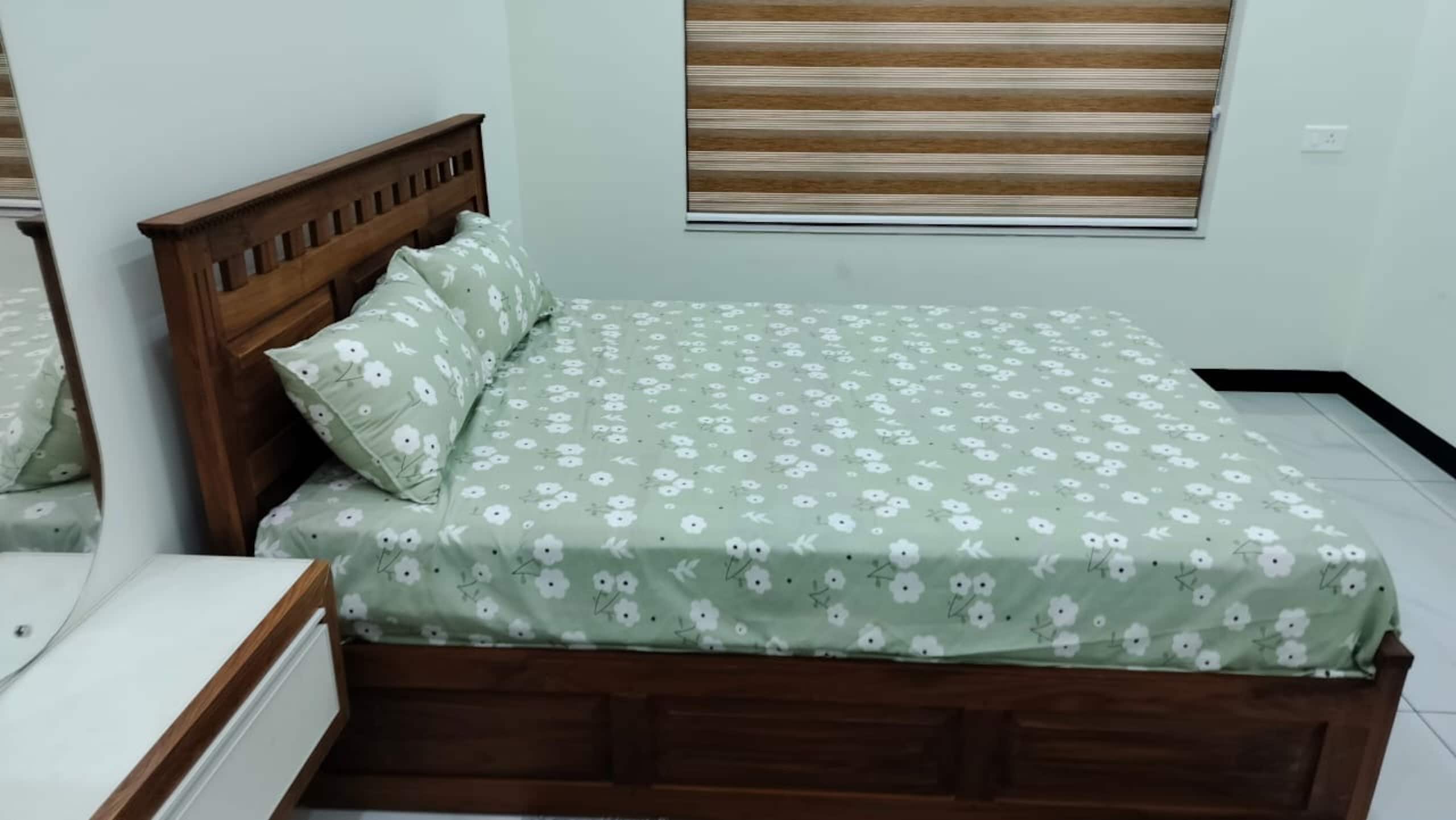 Stay Near Kochi Airport - Mulavarickal Homes 6