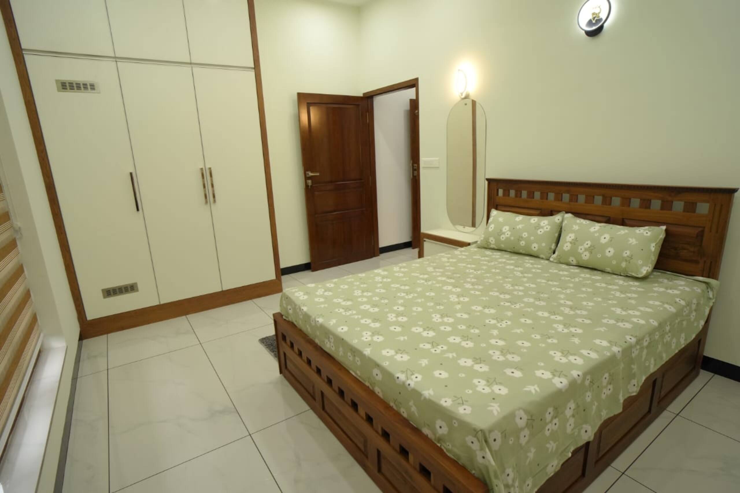 Stay Near Kochi Airport - Mulavarickal Homes 15