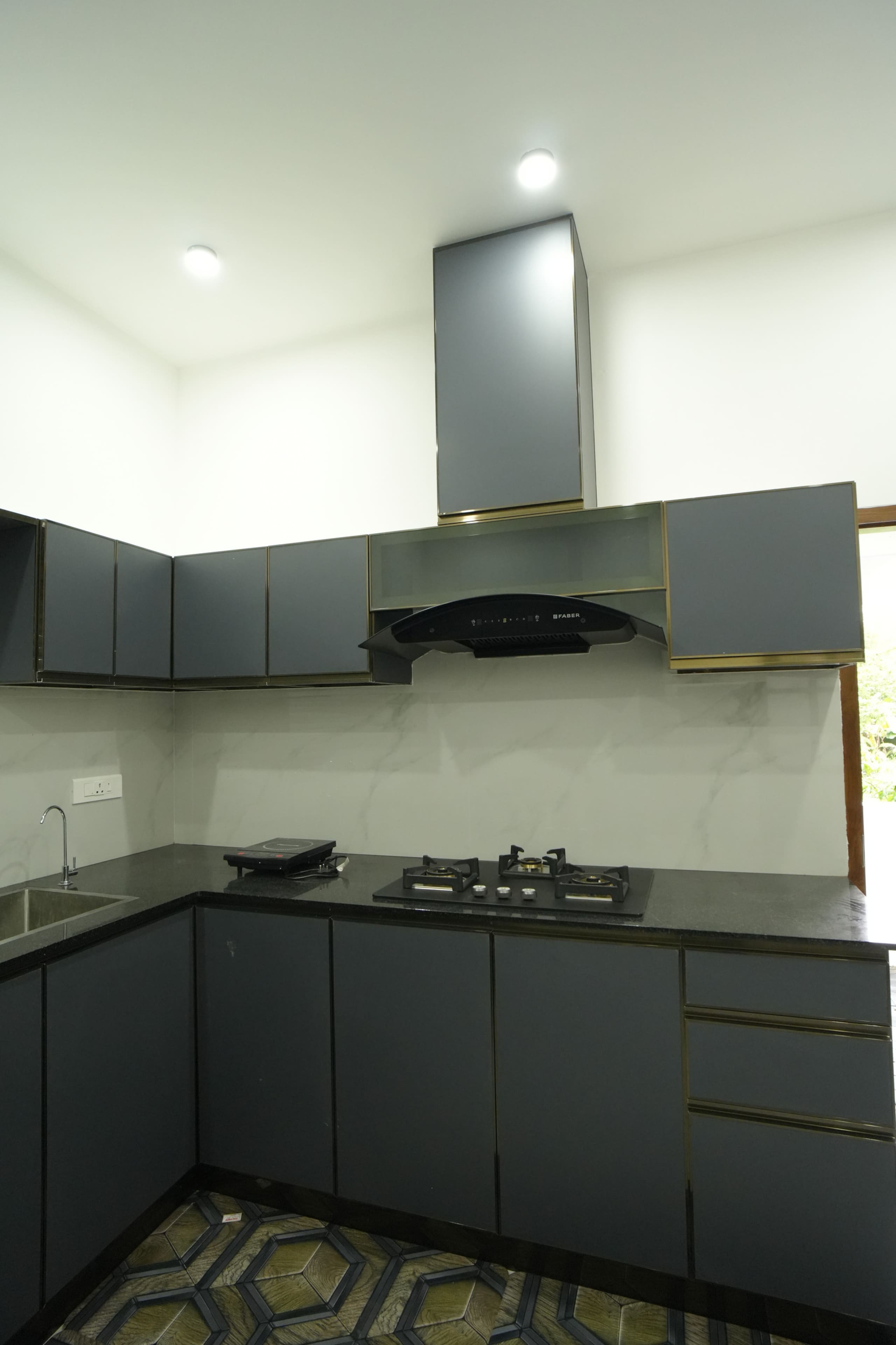 Stay Near Kochi Airport - Mulavarickal Homes 12