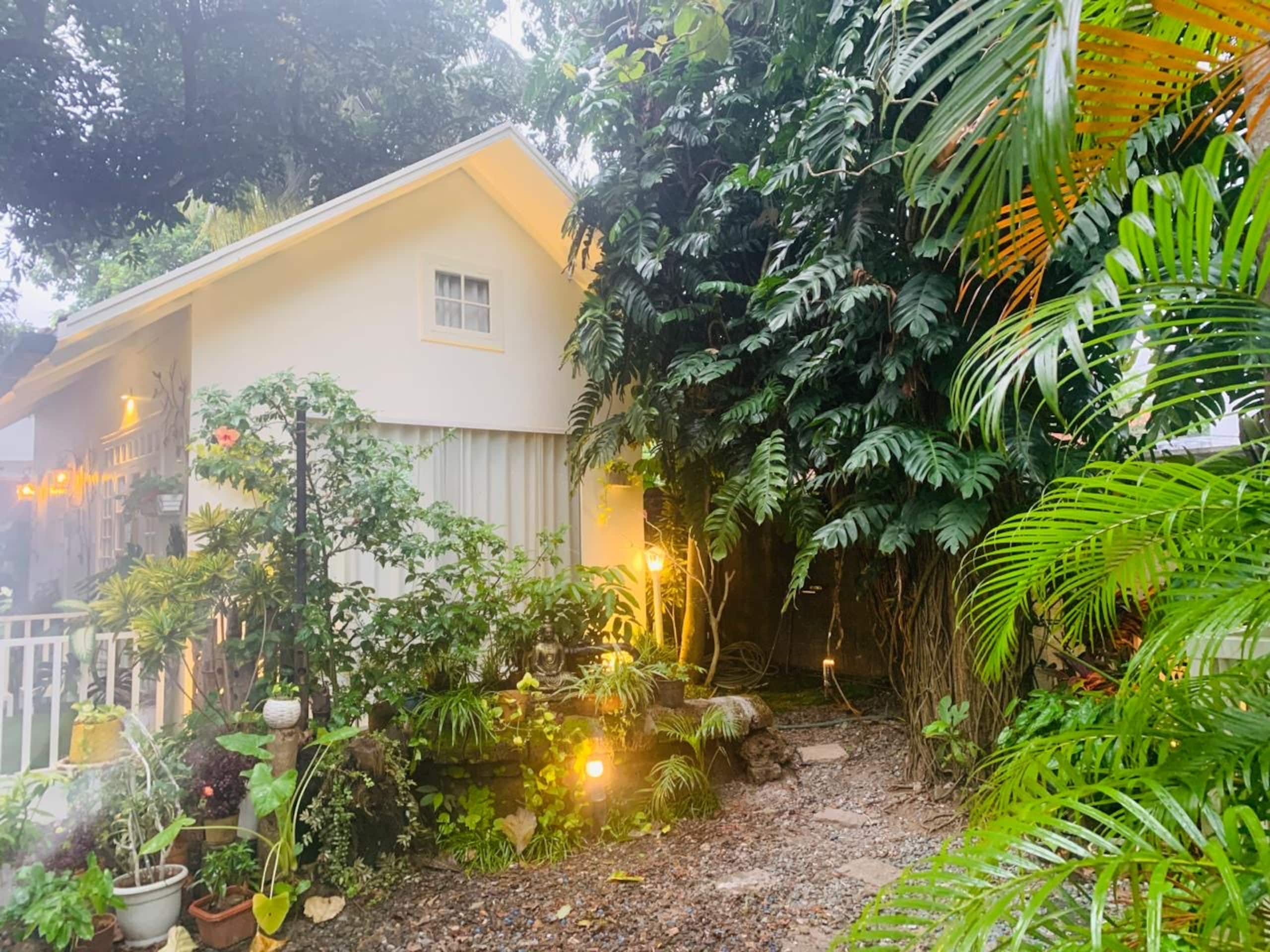 Natur Casa- Private Cottage nestled in nature! 24