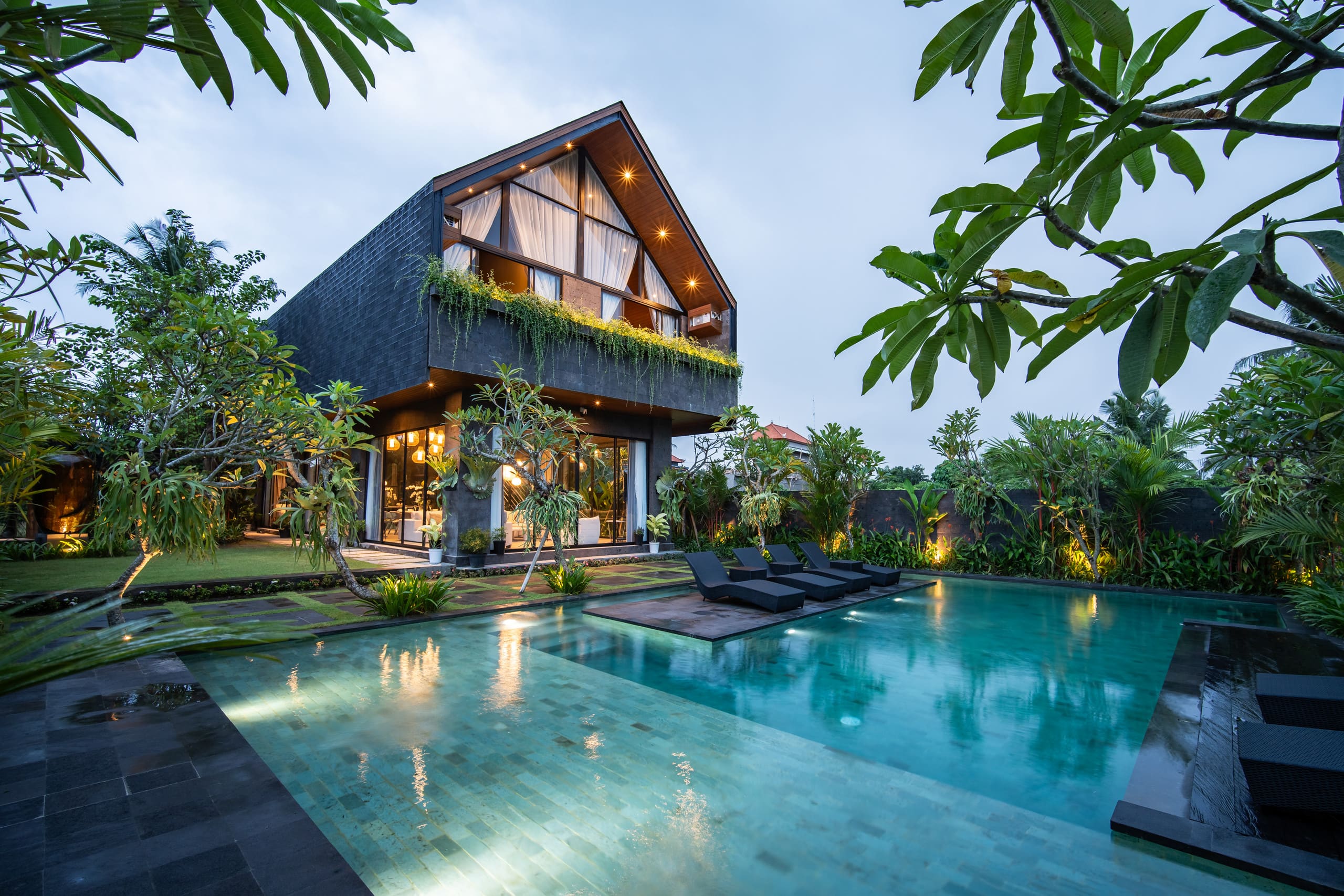 Senja Villa- Luxury 4 Bedroom Villa in Ubud