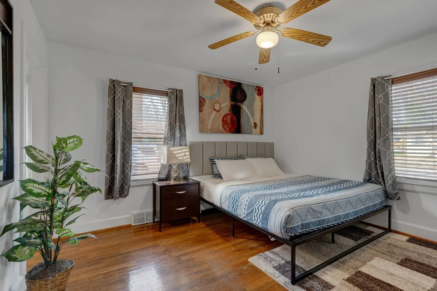 Buchanan 1BR @ Duke East Campus 15