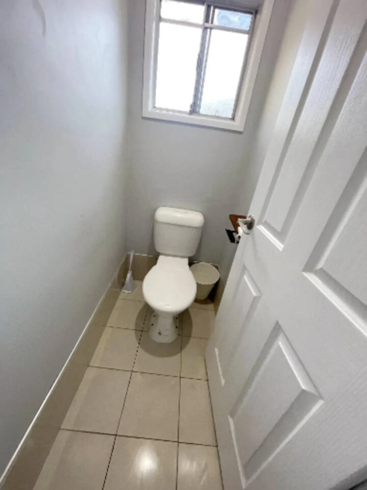 Sunlit 3BR Upstairs Living at Licola 9